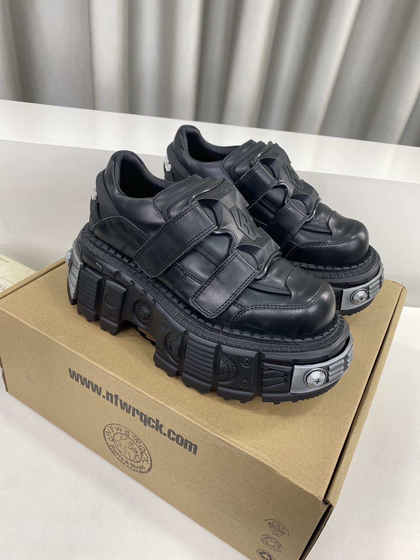 Calvin Klein Male Basic Shoes