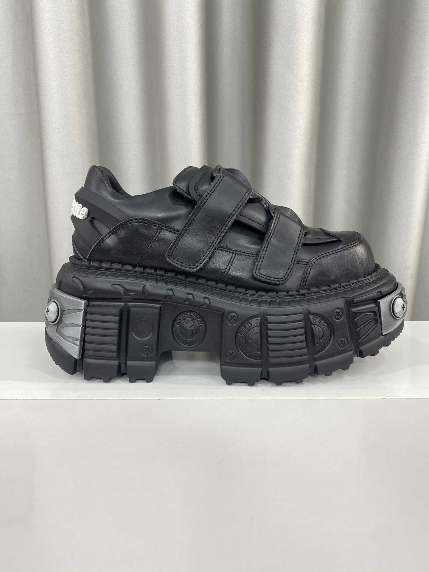 Calvin Klein Male Basic Shoes