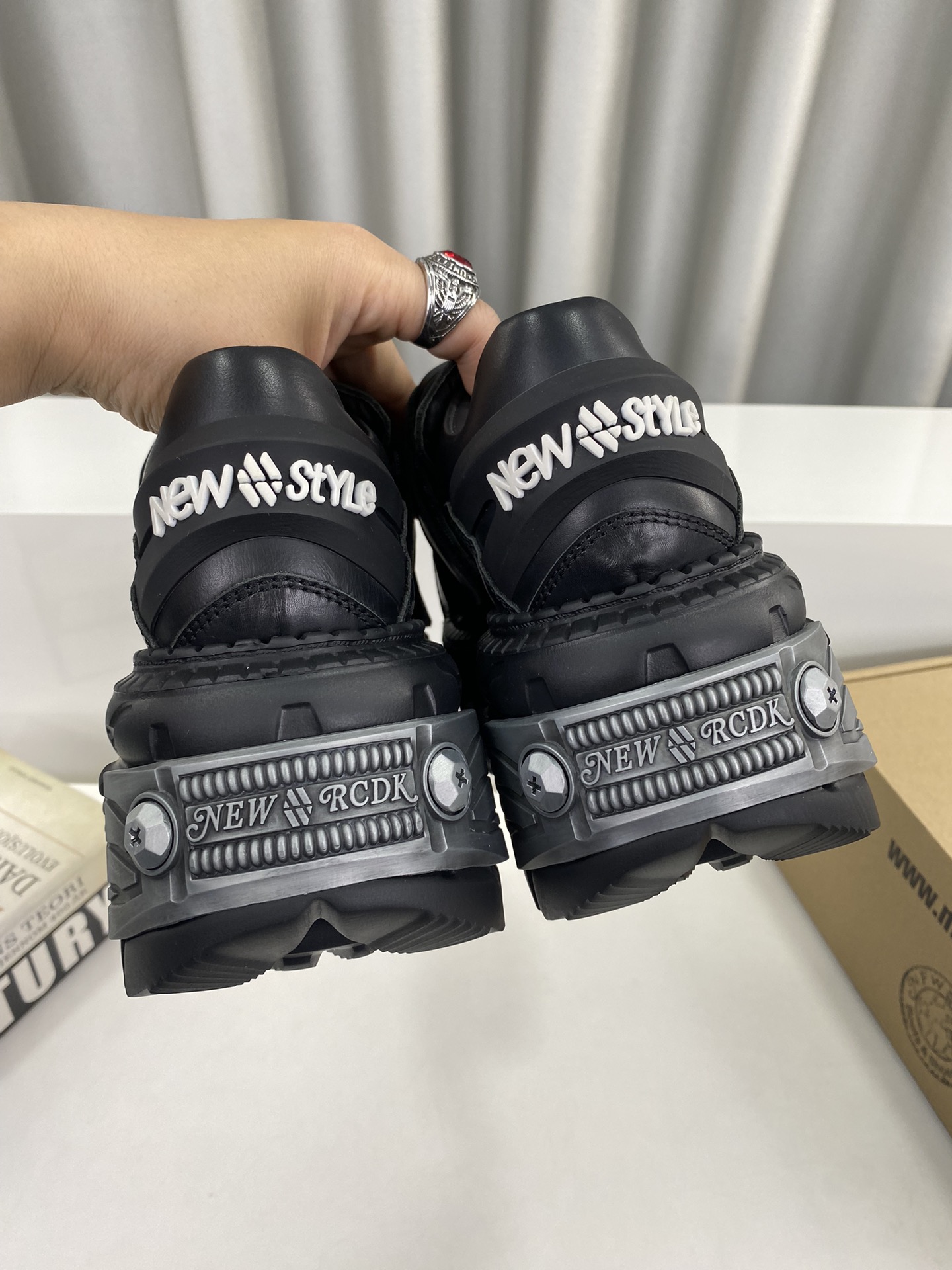 Calvin Klein Male Basic Shoes