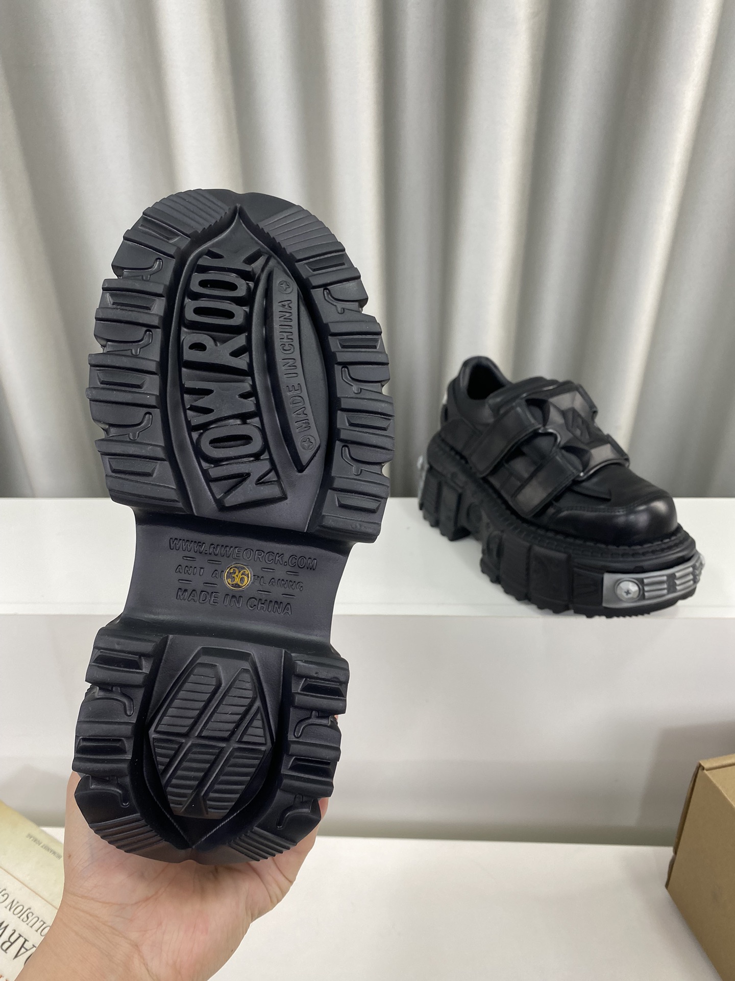 Calvin Klein Male Basic Shoes