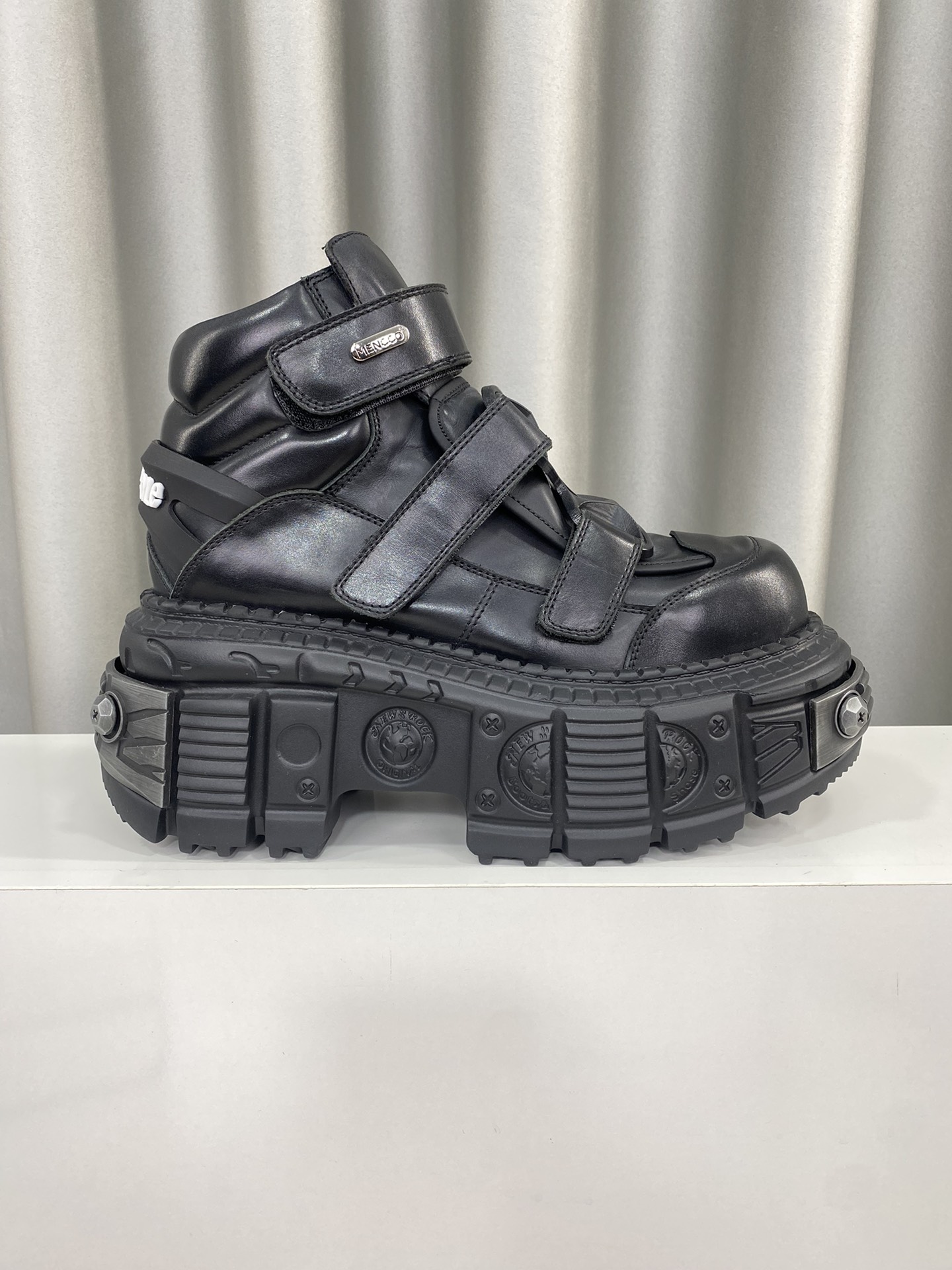 Calvin Klein Male Basic Shoes