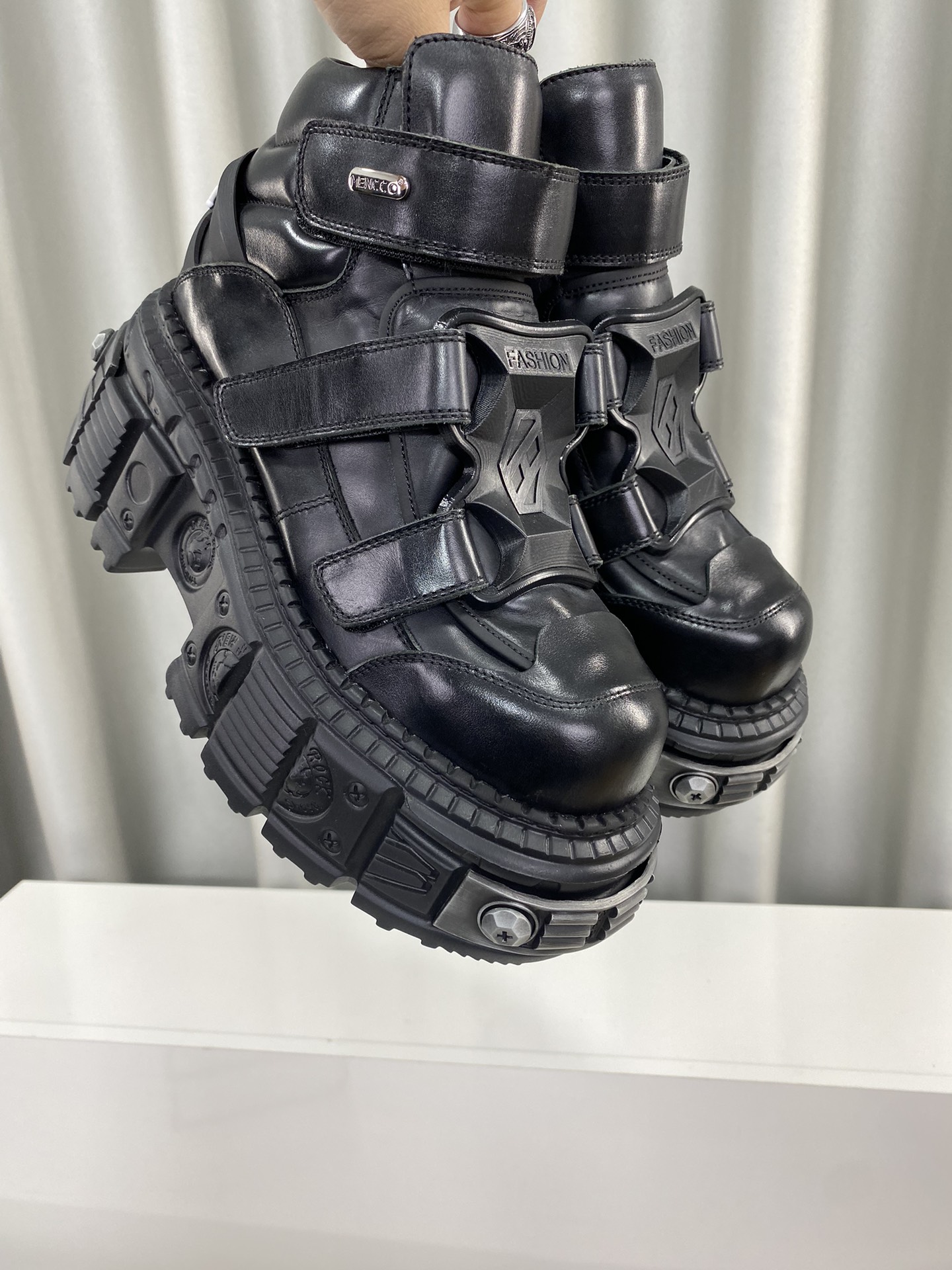 Calvin Klein Male Basic Shoes