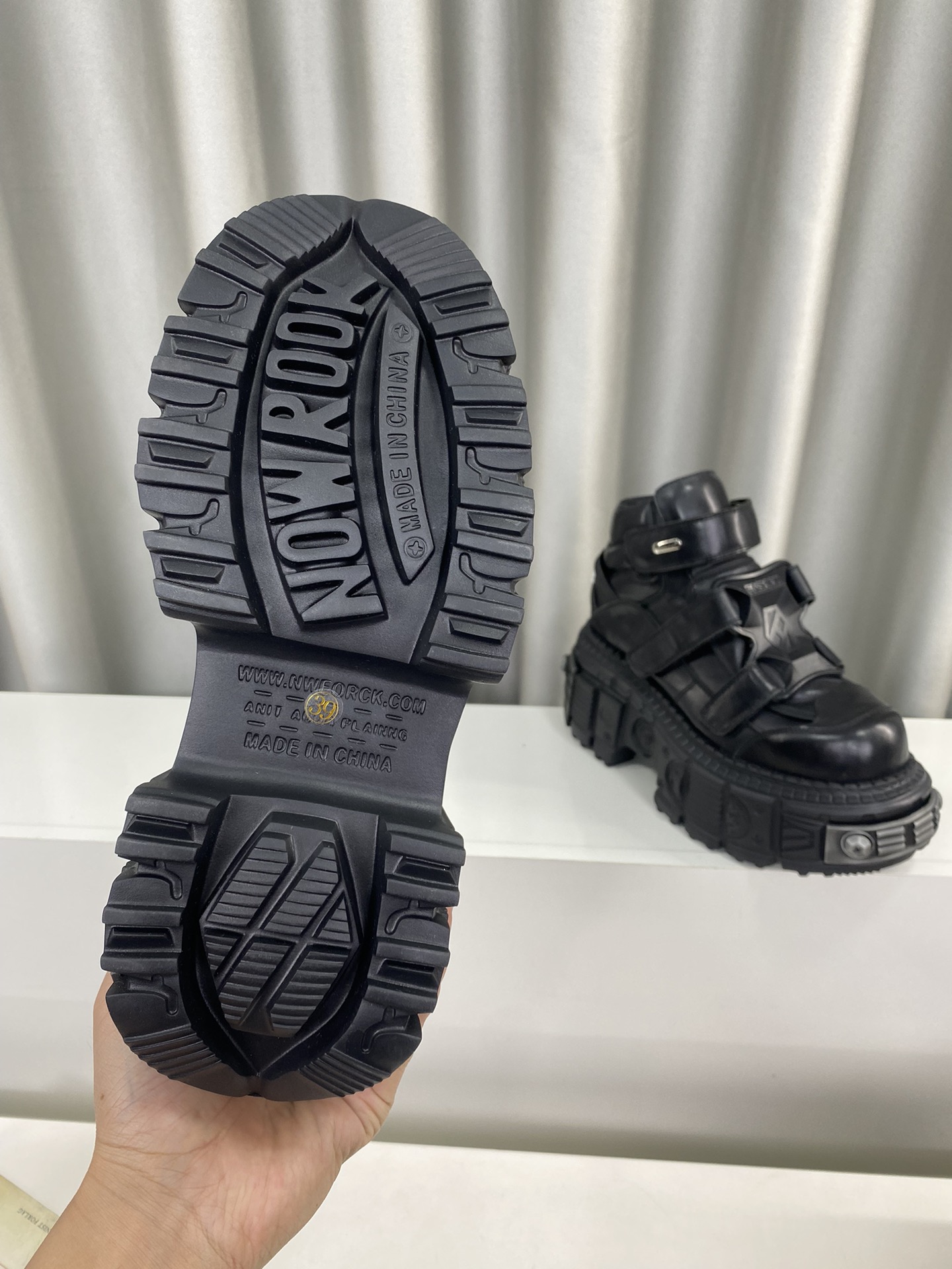 Calvin Klein Male Basic Shoes