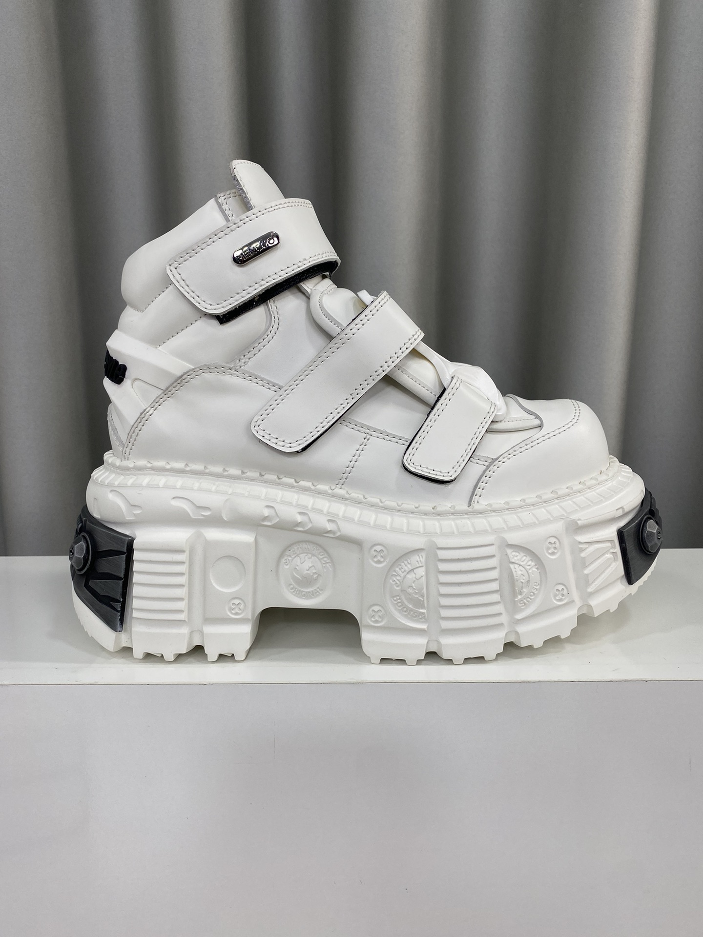 Calvin Klein Male Basic Shoes