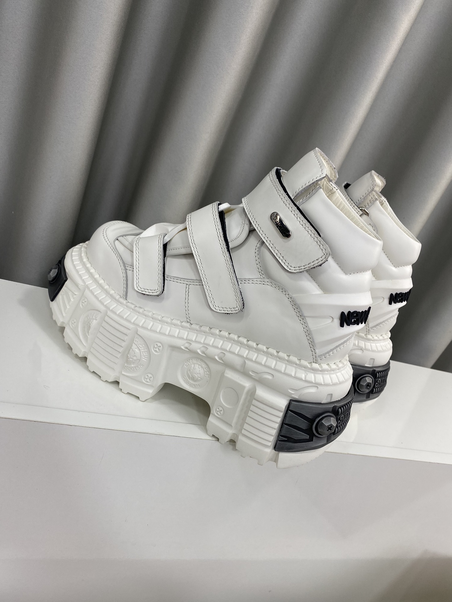 Calvin Klein Male Basic Shoes