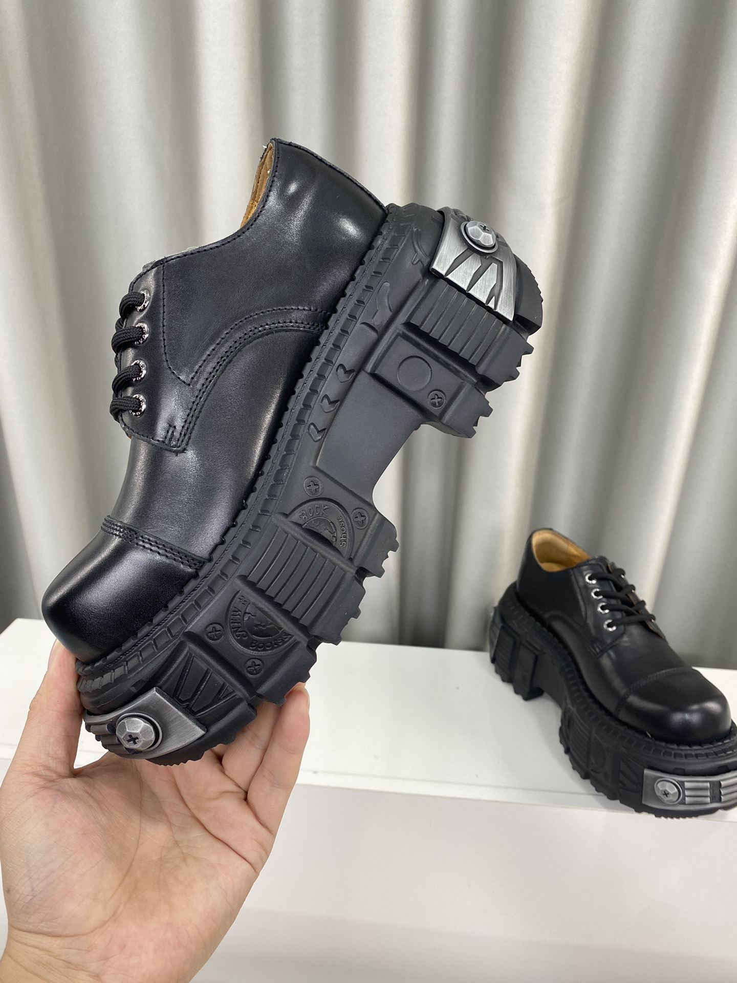 Calvin Klein Male Basic Shoes