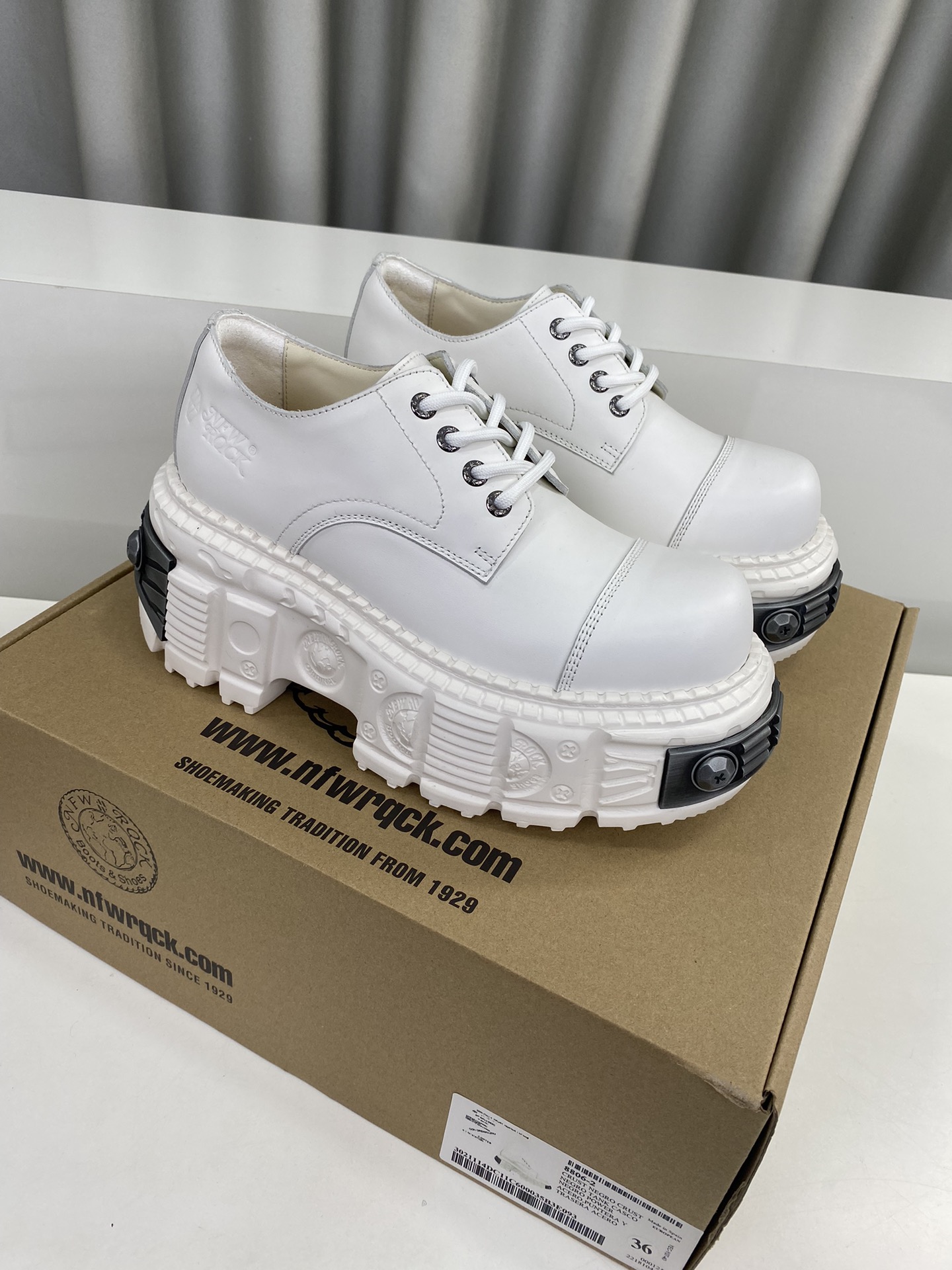 Calvin Klein Male Basic Shoes