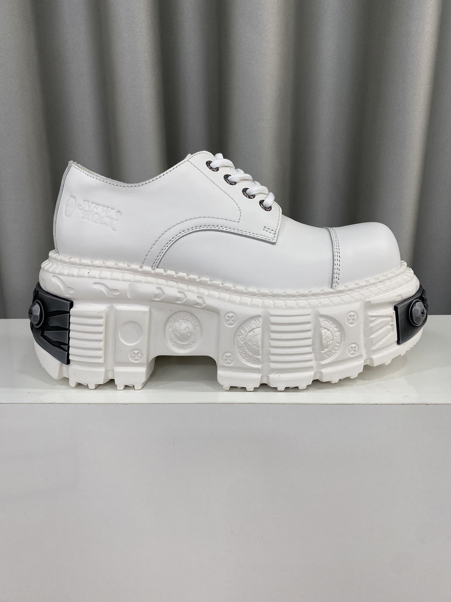 Calvin Klein Male Basic Shoes