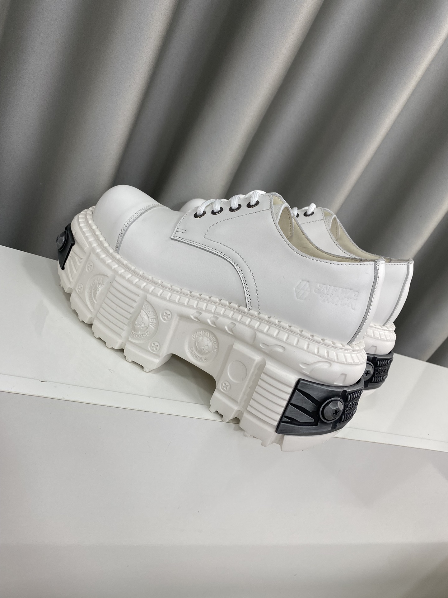 Calvin Klein Male Basic Shoes