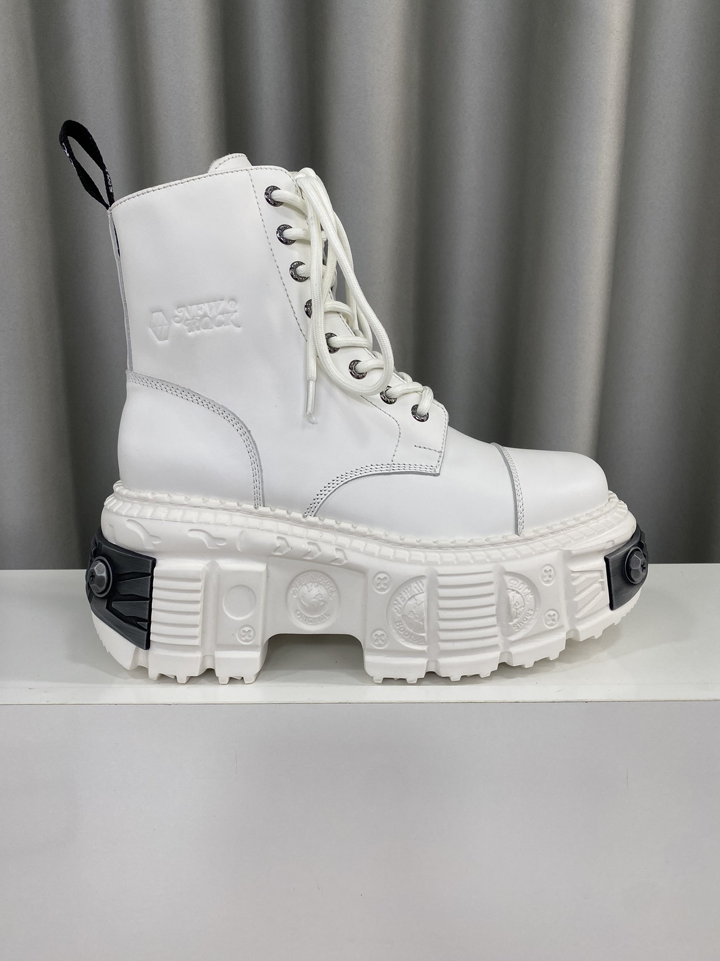 Calvin Klein Male Basic Shoes