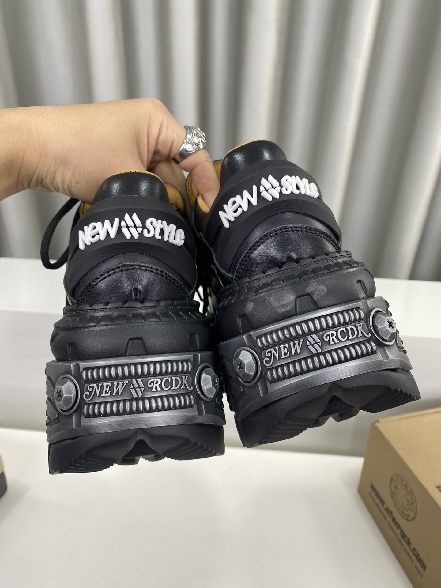 Calvin Klein Male Basic Shoes