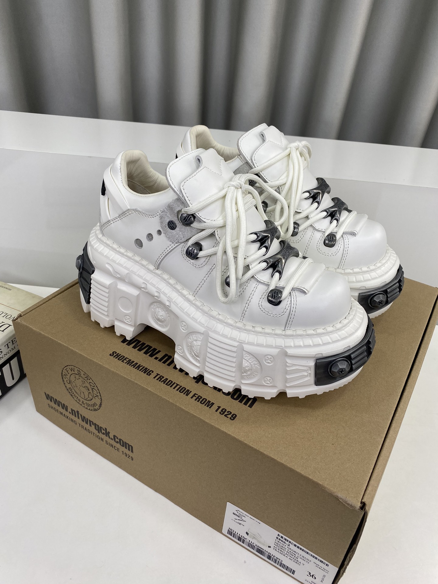 Calvin Klein Male Basic Shoes