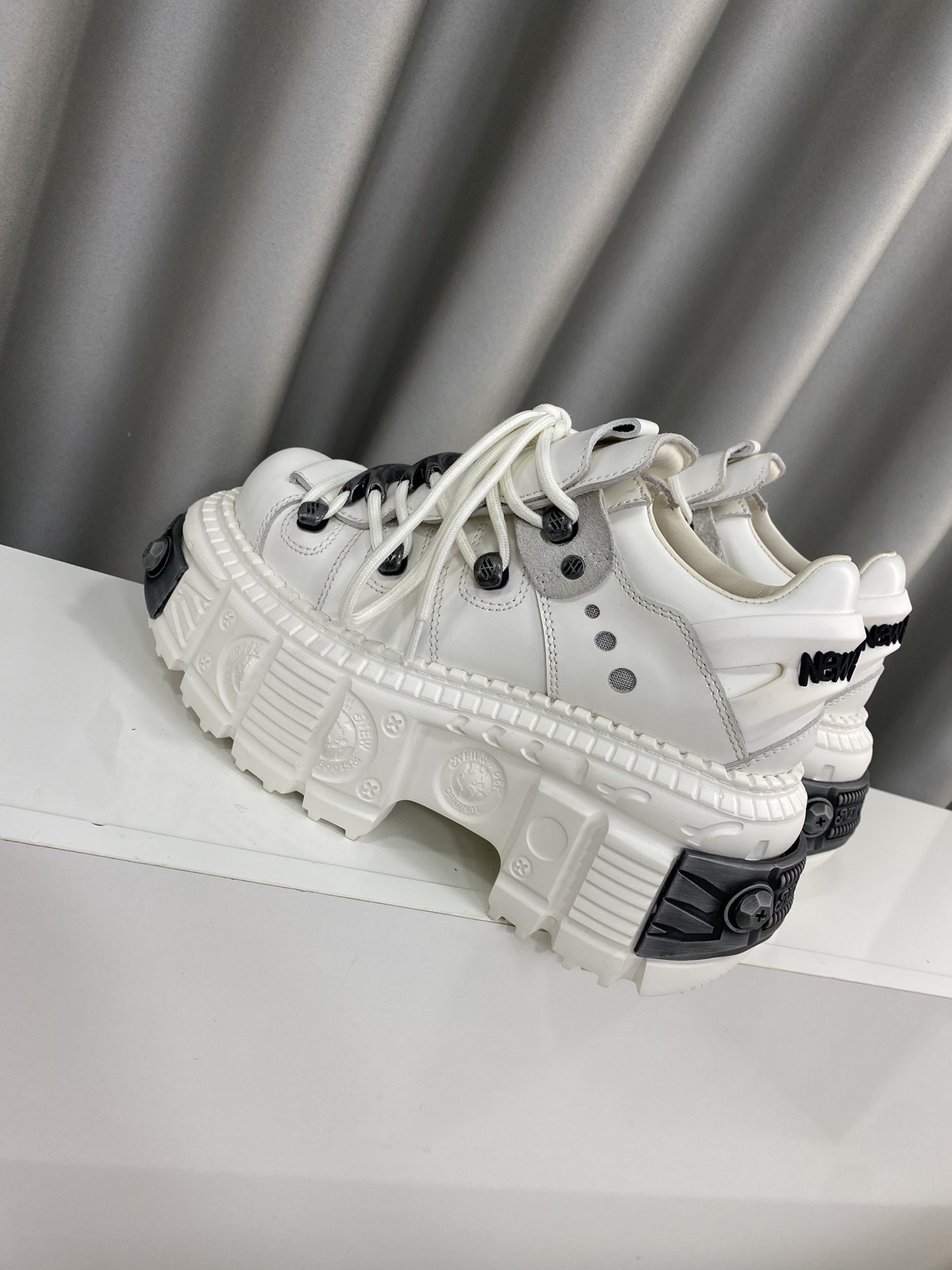 Calvin Klein Male Basic Shoes