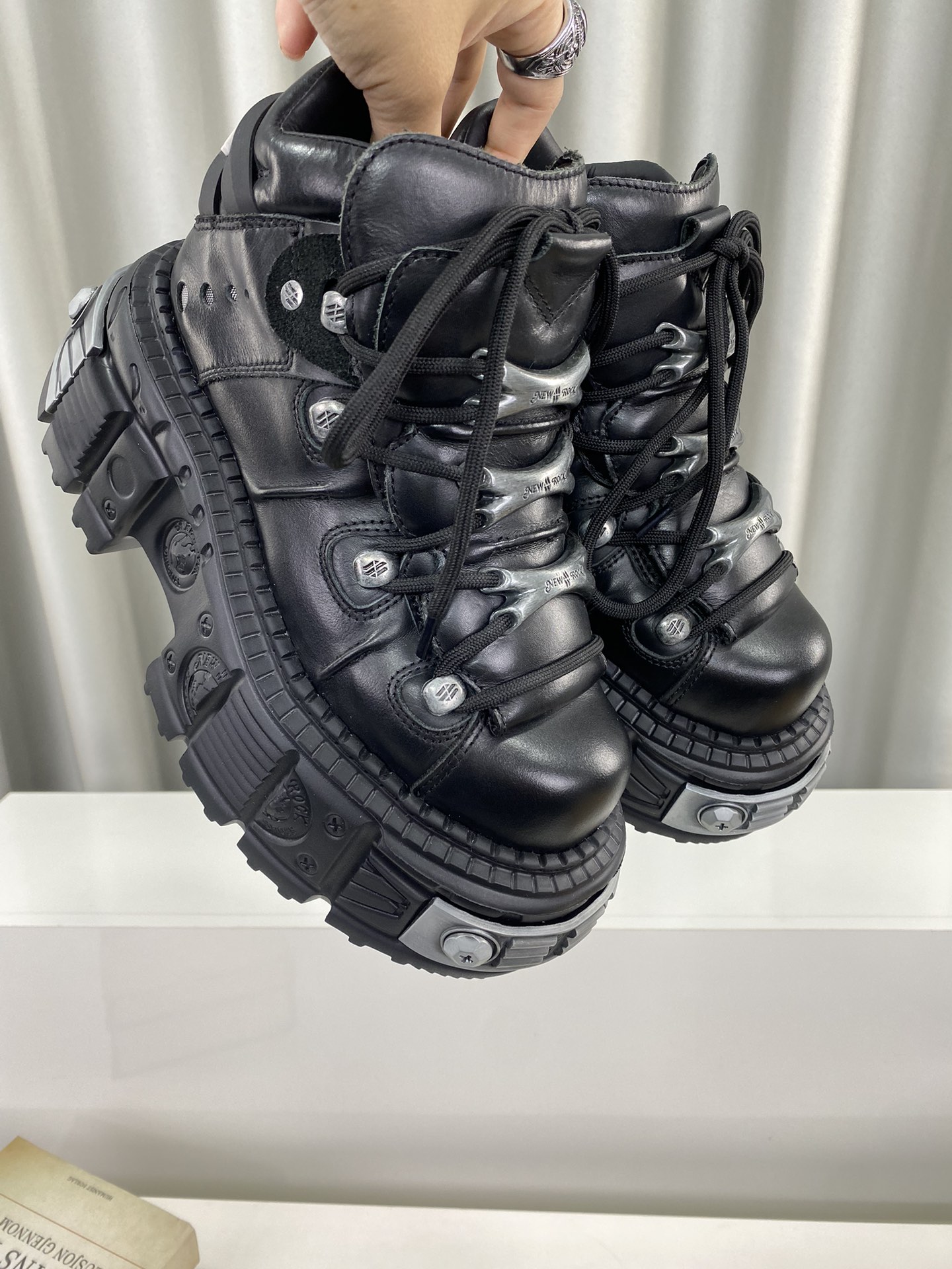 Calvin Klein Male Basic Shoes