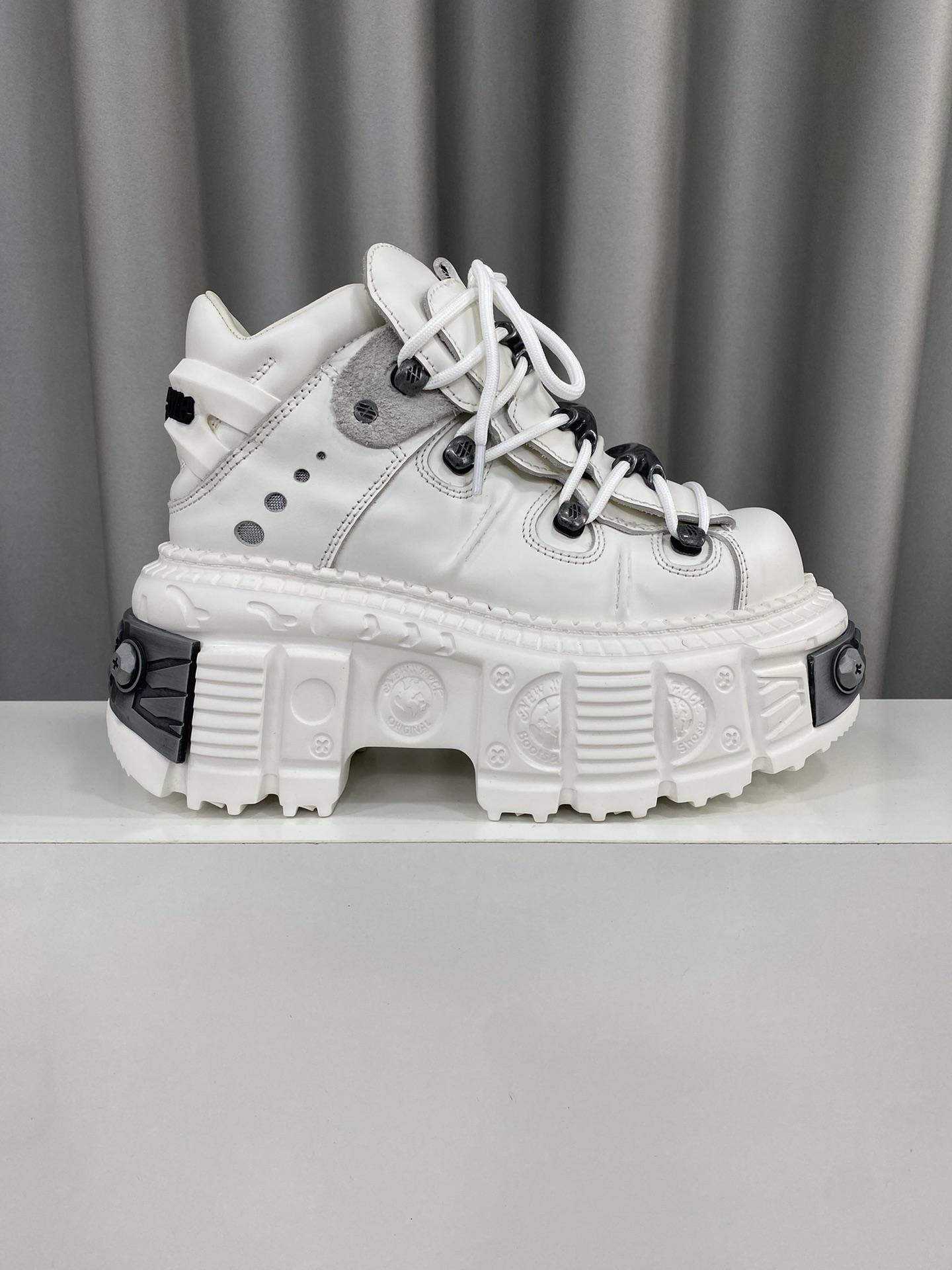 Calvin Klein Male Basic Shoes