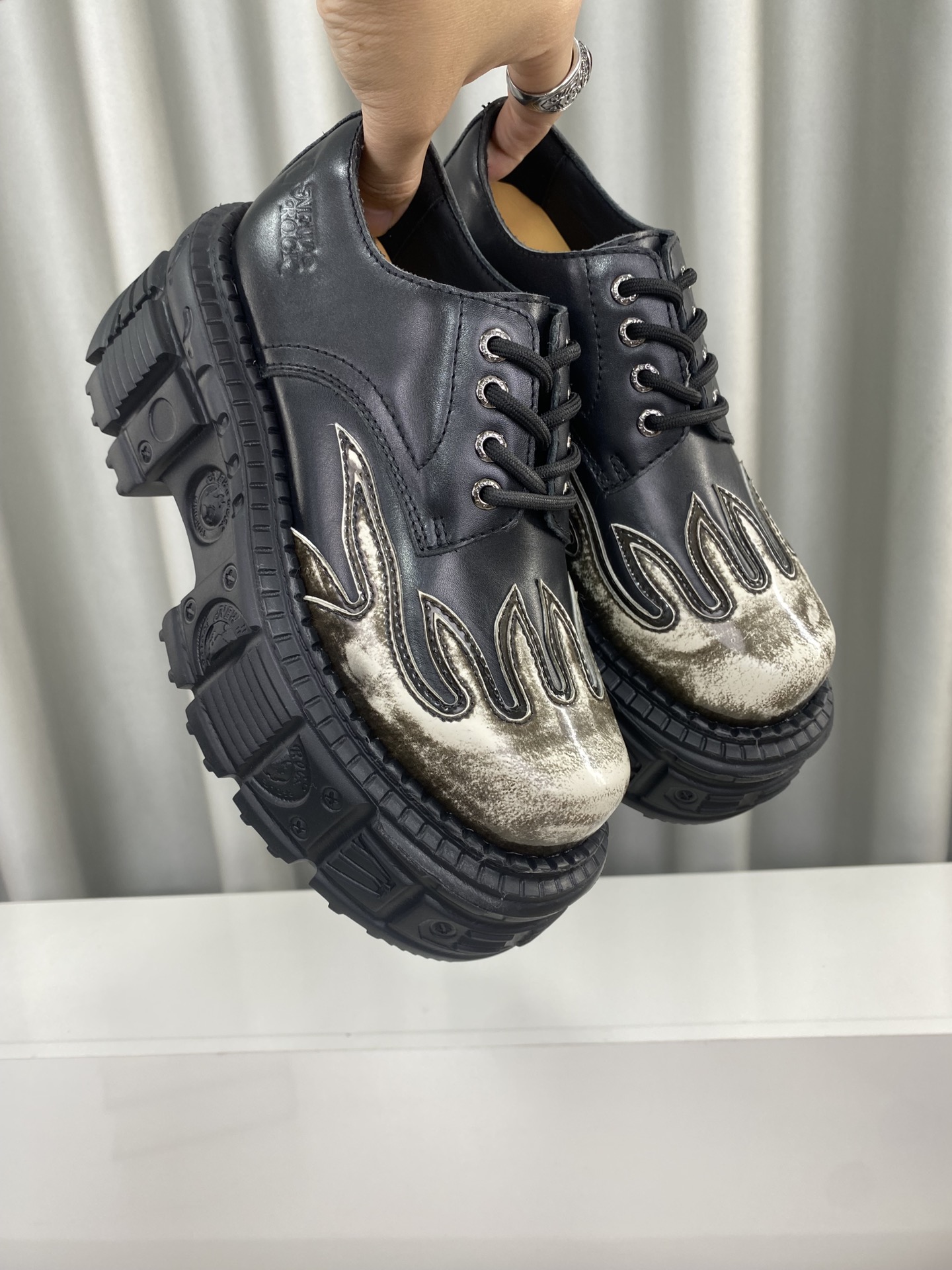 Calvin Klein Male Basic Shoes