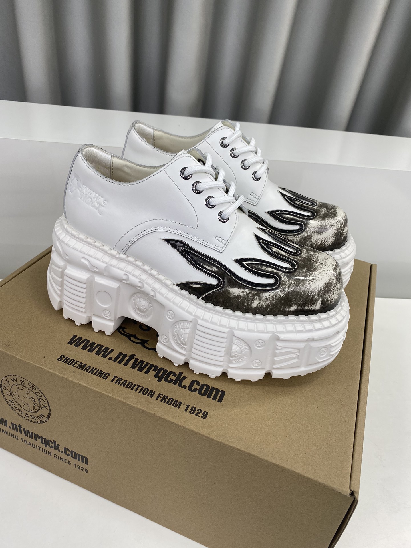 Calvin Klein Male Basic Shoes