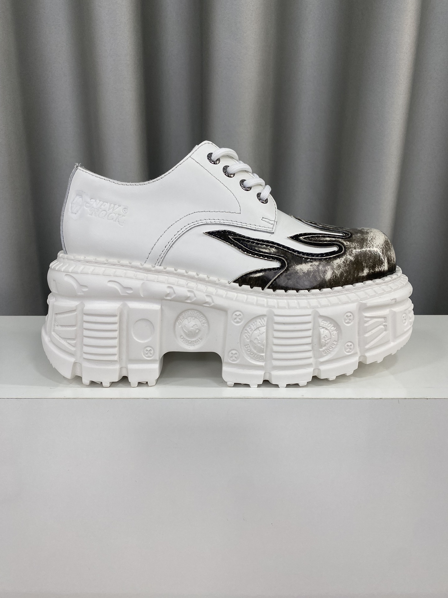 Calvin Klein Male Basic Shoes