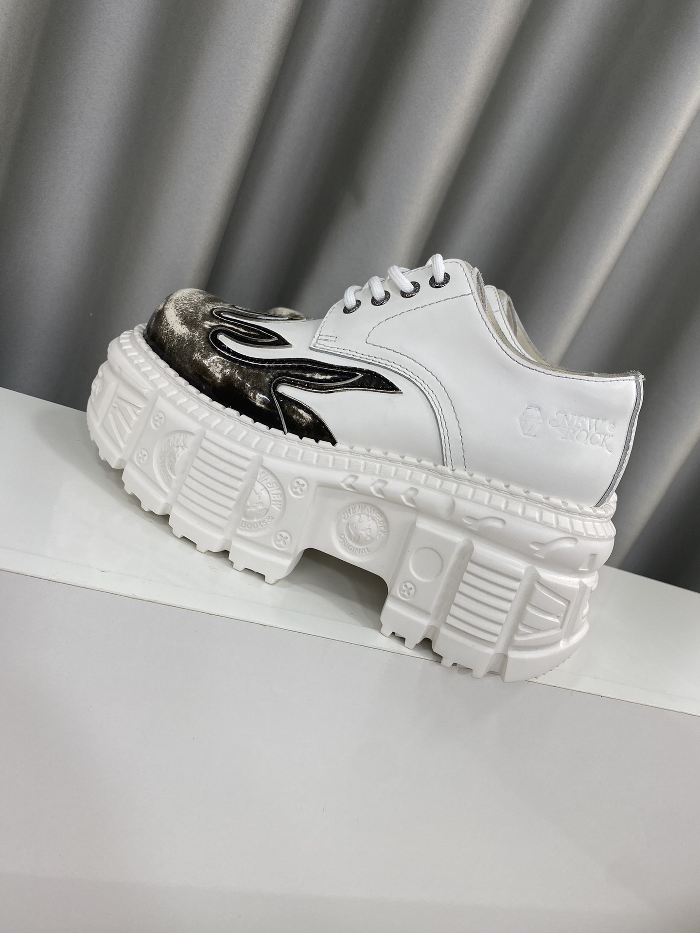 Calvin Klein Male Basic Shoes