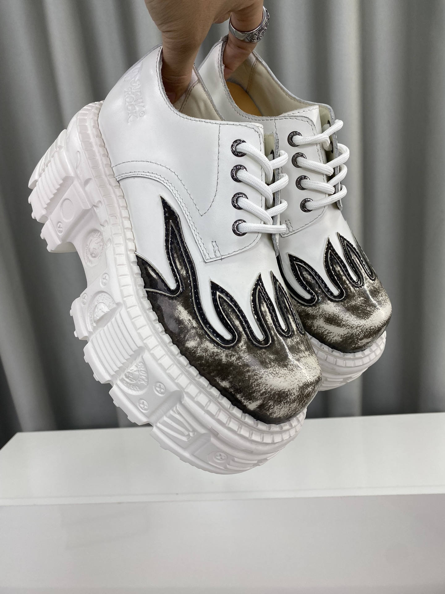 Calvin Klein Male Basic Shoes