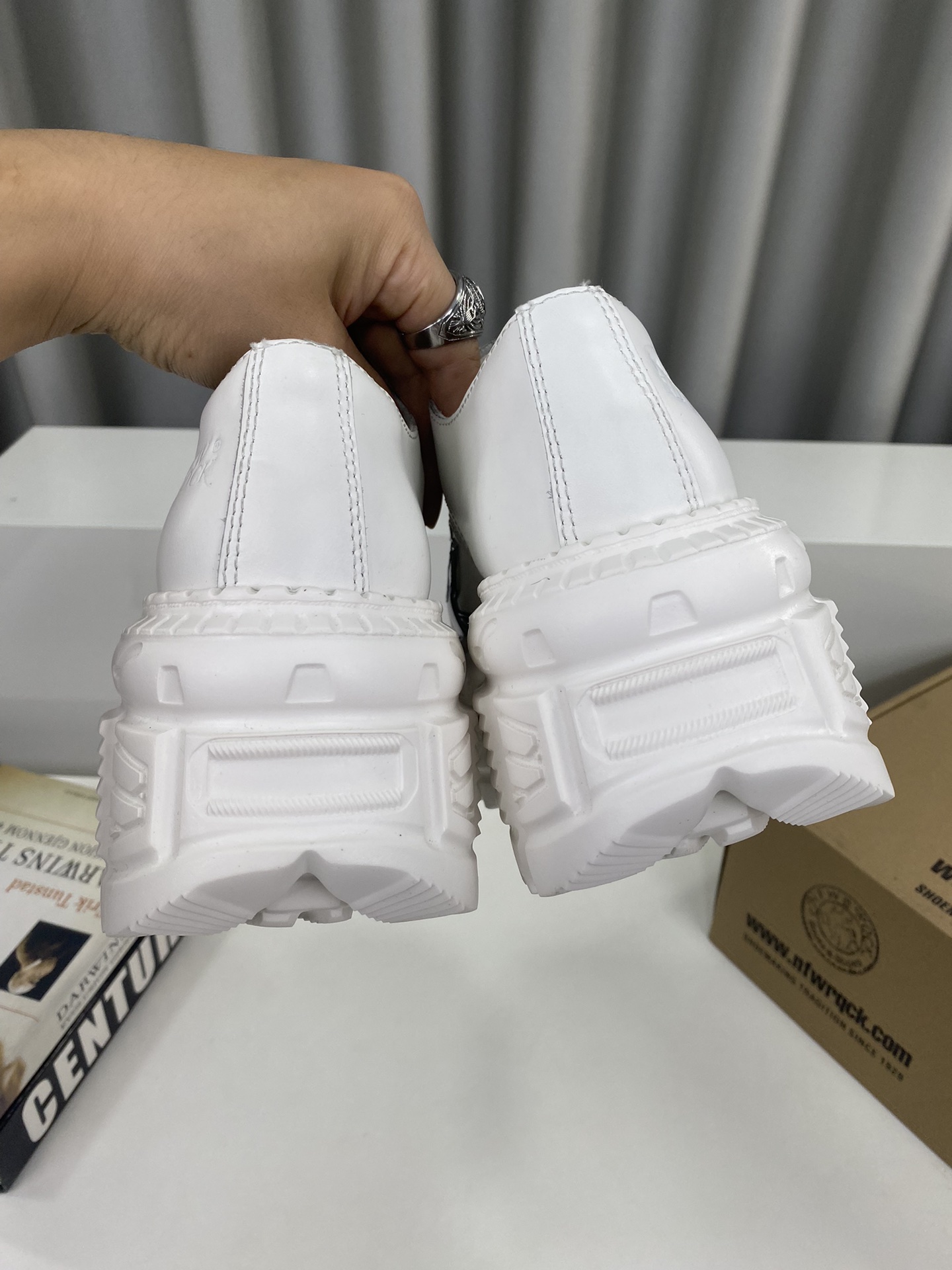 Calvin Klein Male Basic Shoes