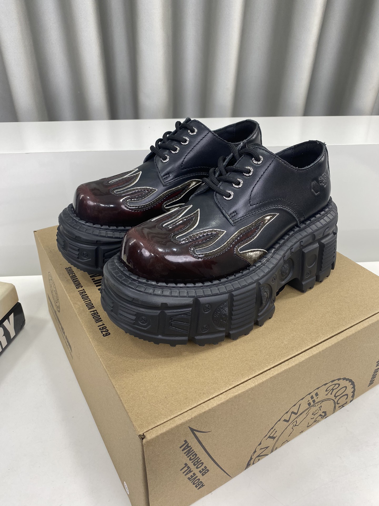 Calvin Klein Male Basic Shoes