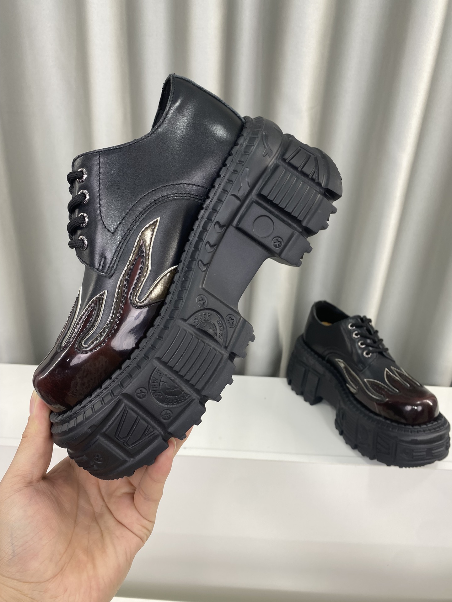 Calvin Klein Male Basic Shoes