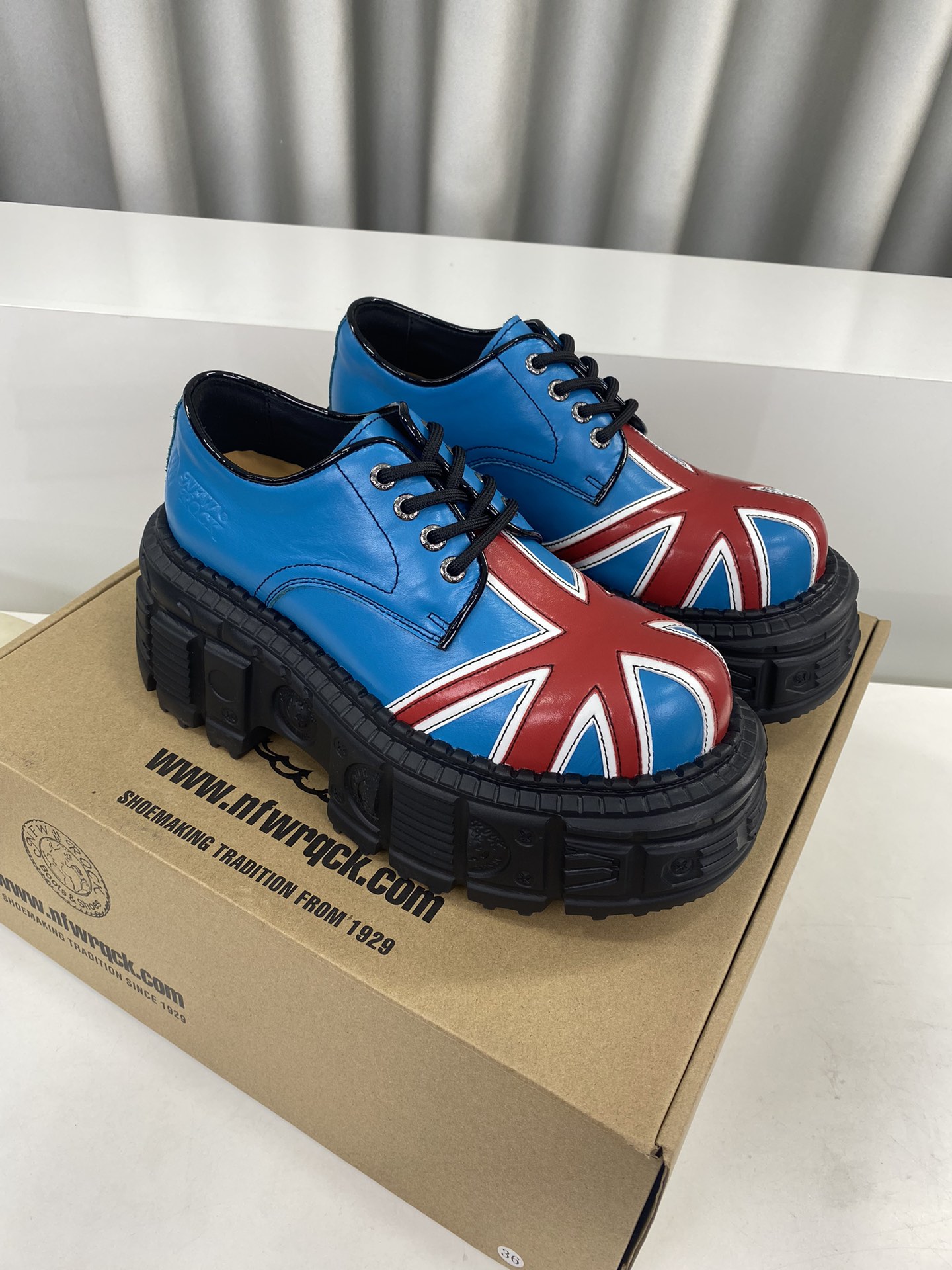 Calvin Klein Male Basic Shoes