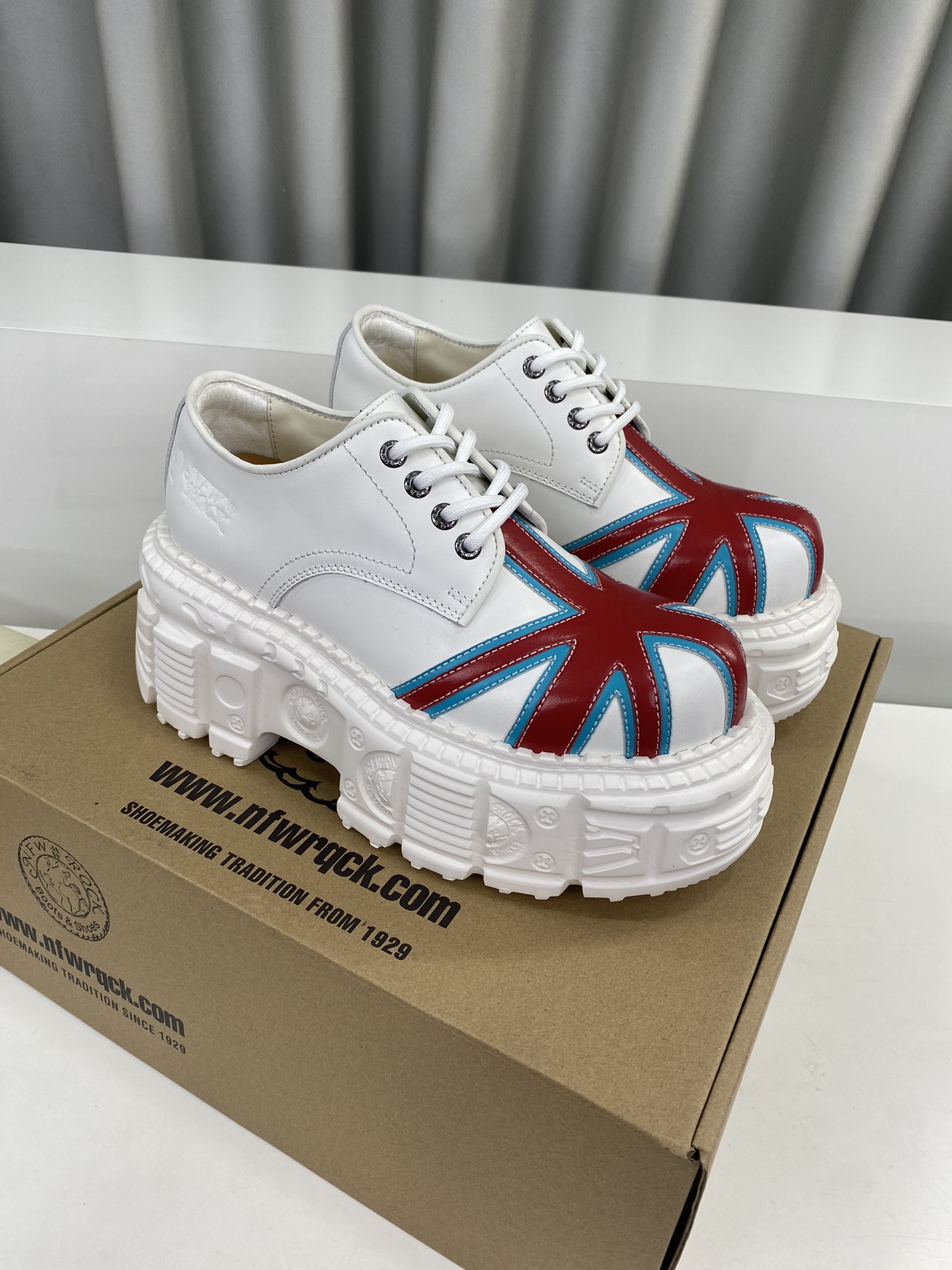 Calvin Klein Male Basic Shoes