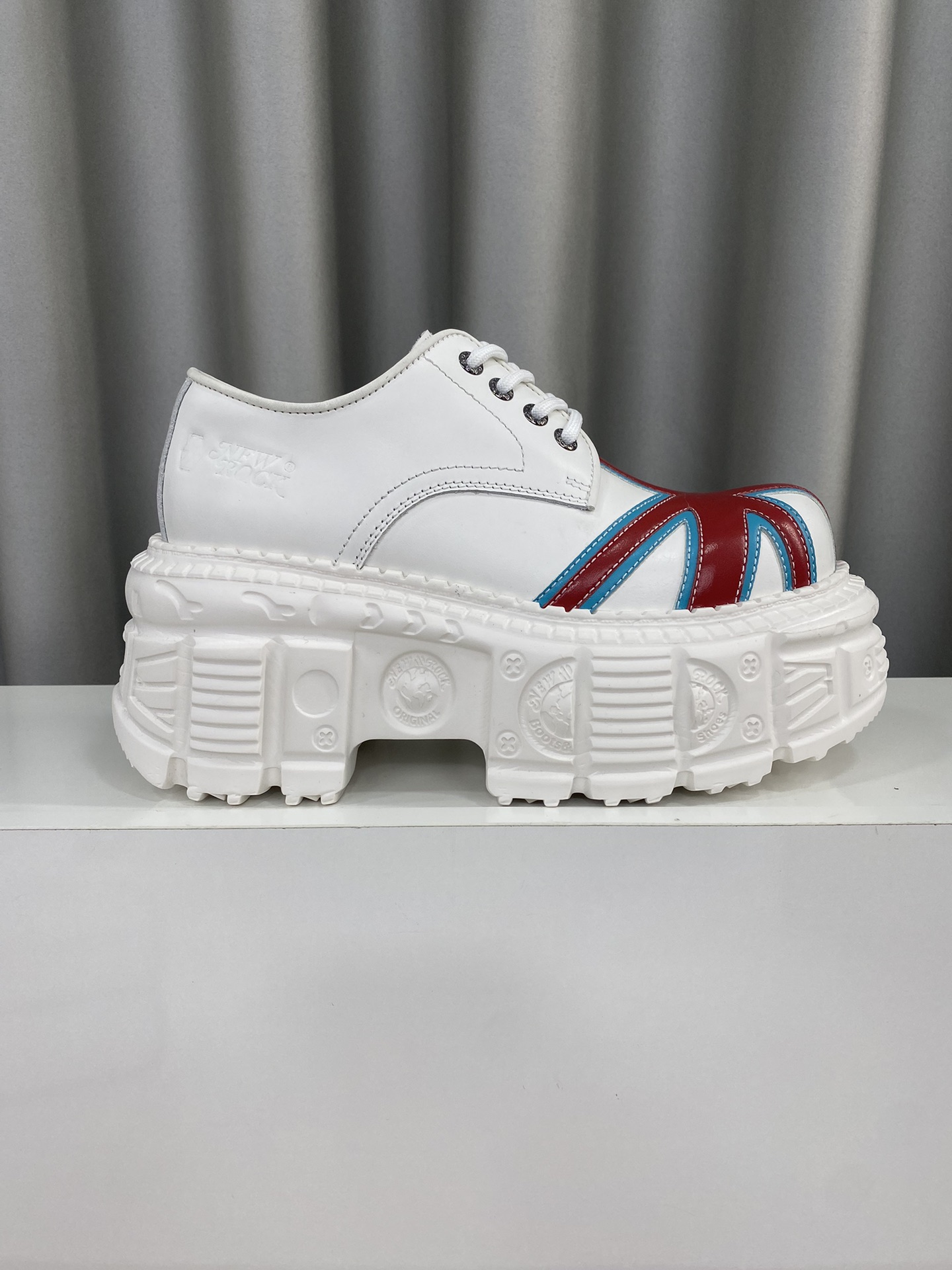 Calvin Klein Male Basic Shoes