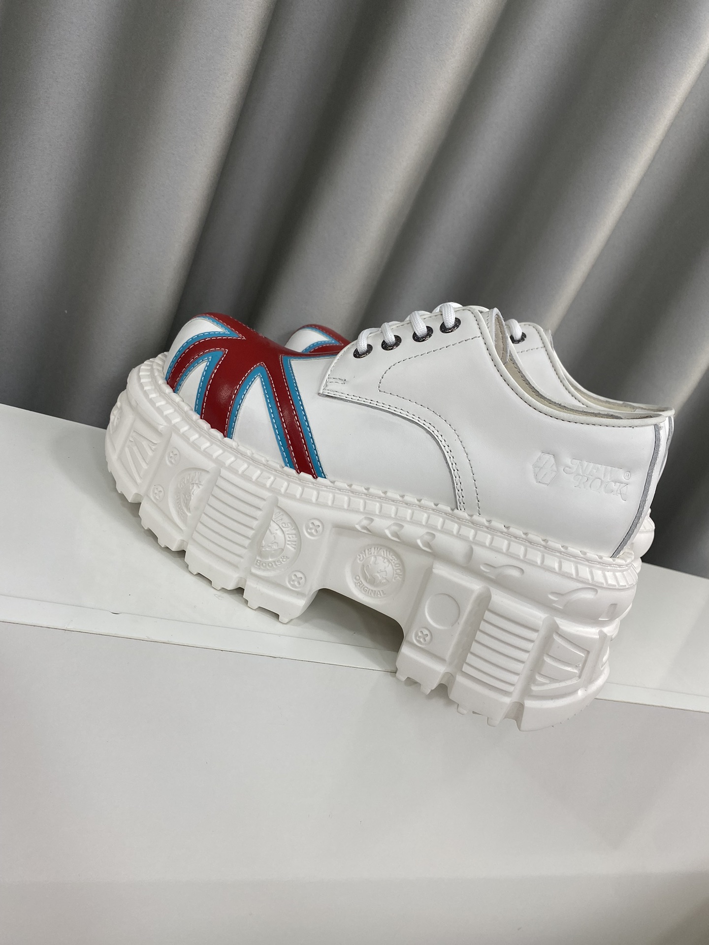 Calvin Klein Male Basic Shoes