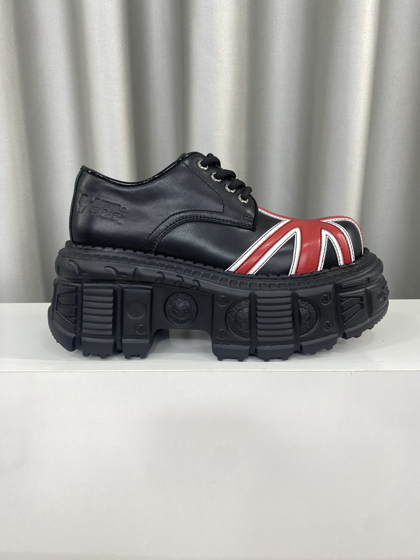 Calvin Klein Male Basic Shoes