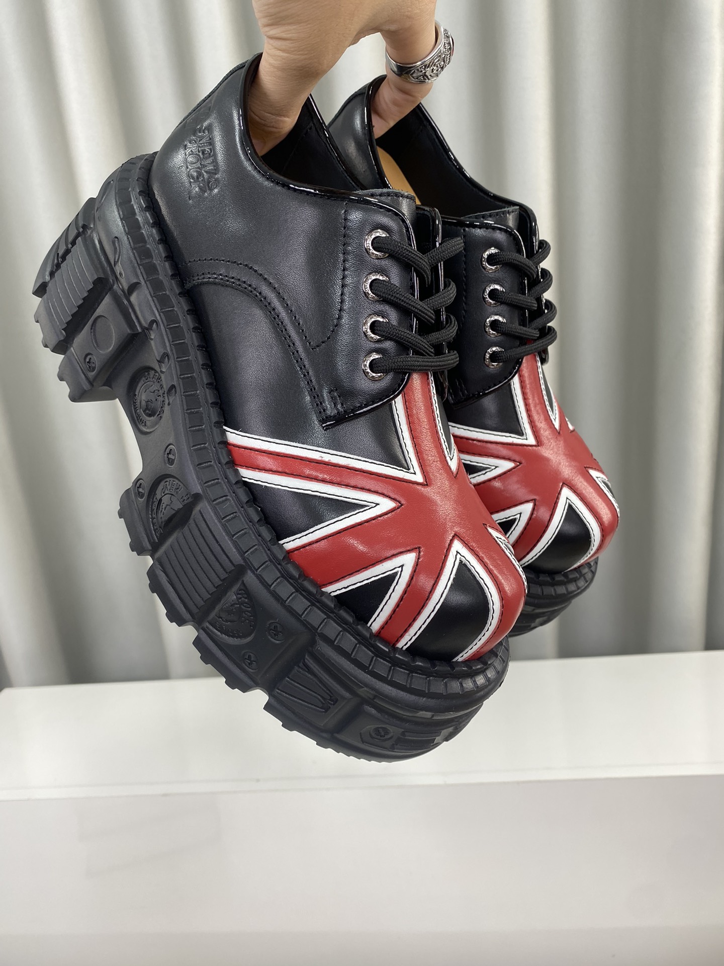 Calvin Klein Male Basic Shoes