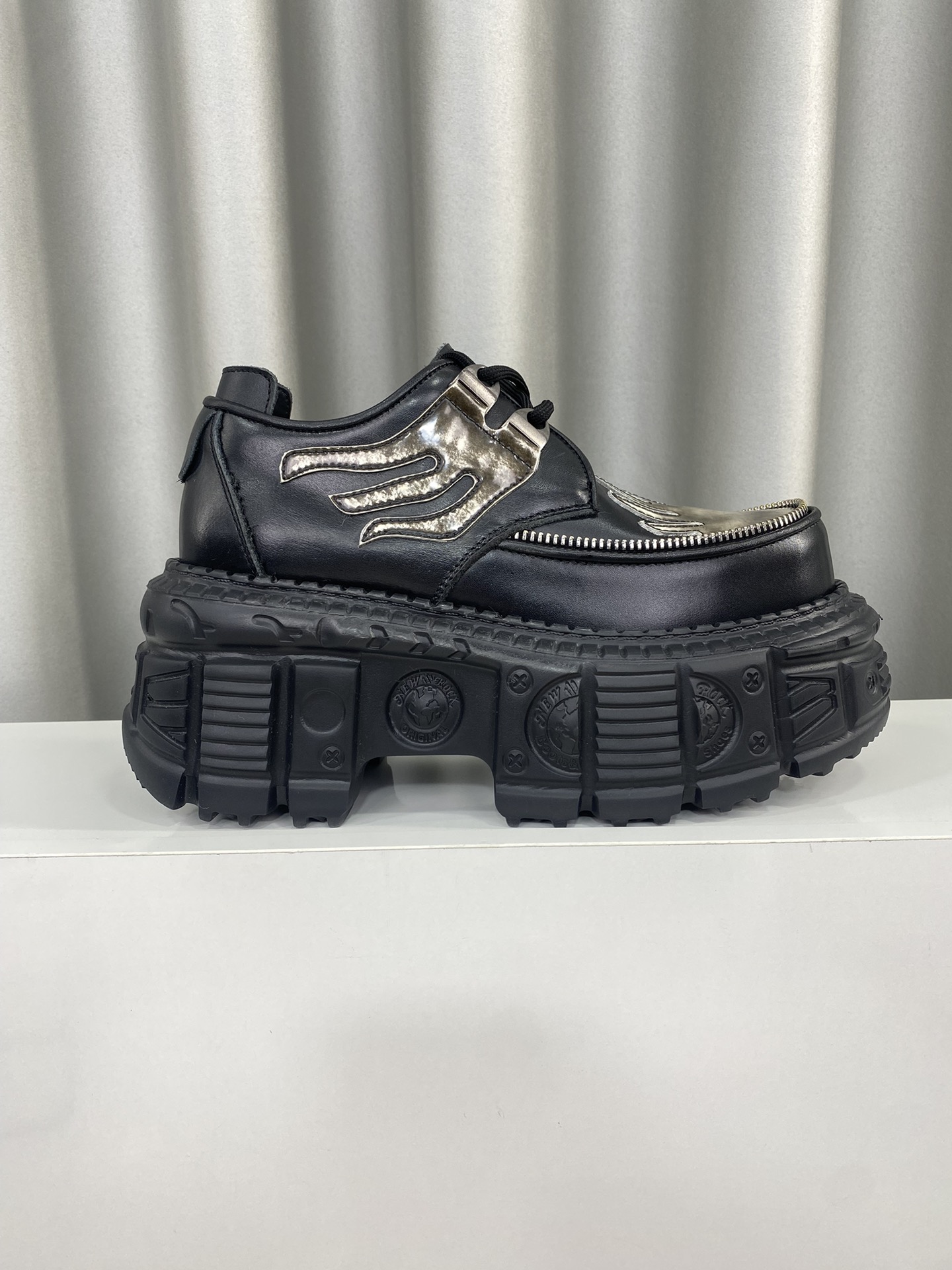 Calvin Klein Male Basic Shoes