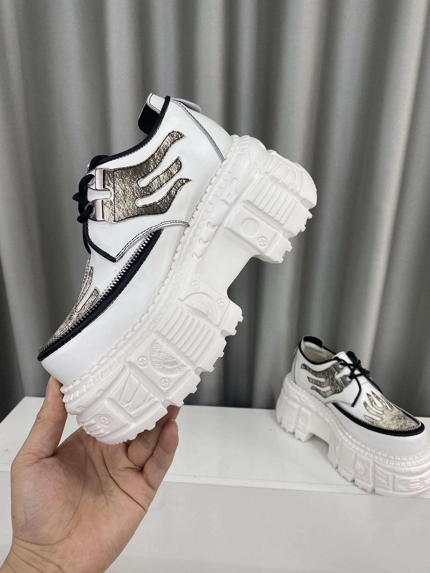 Calvin Klein Male Basic Shoes