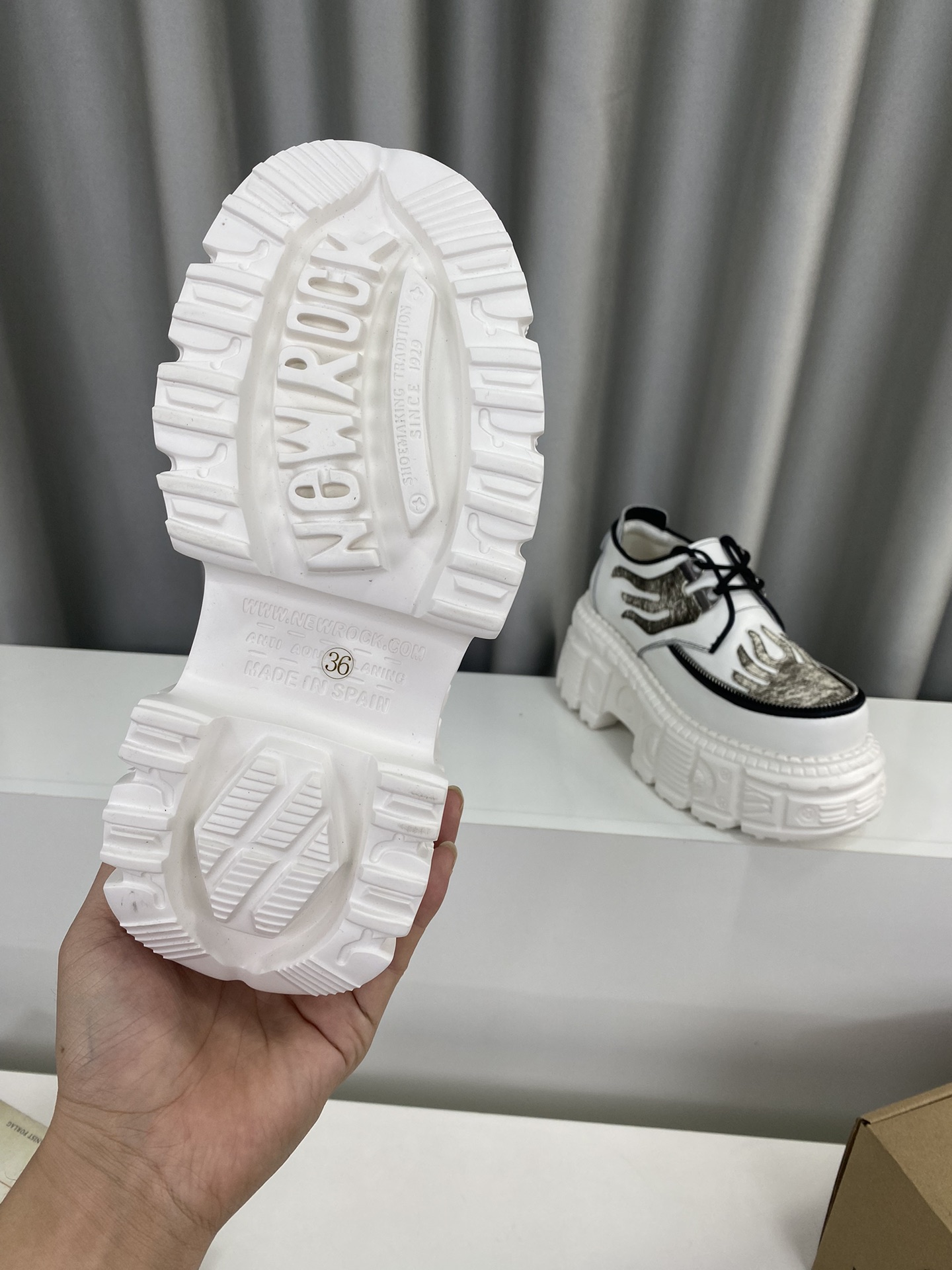 Calvin Klein Male Basic Shoes