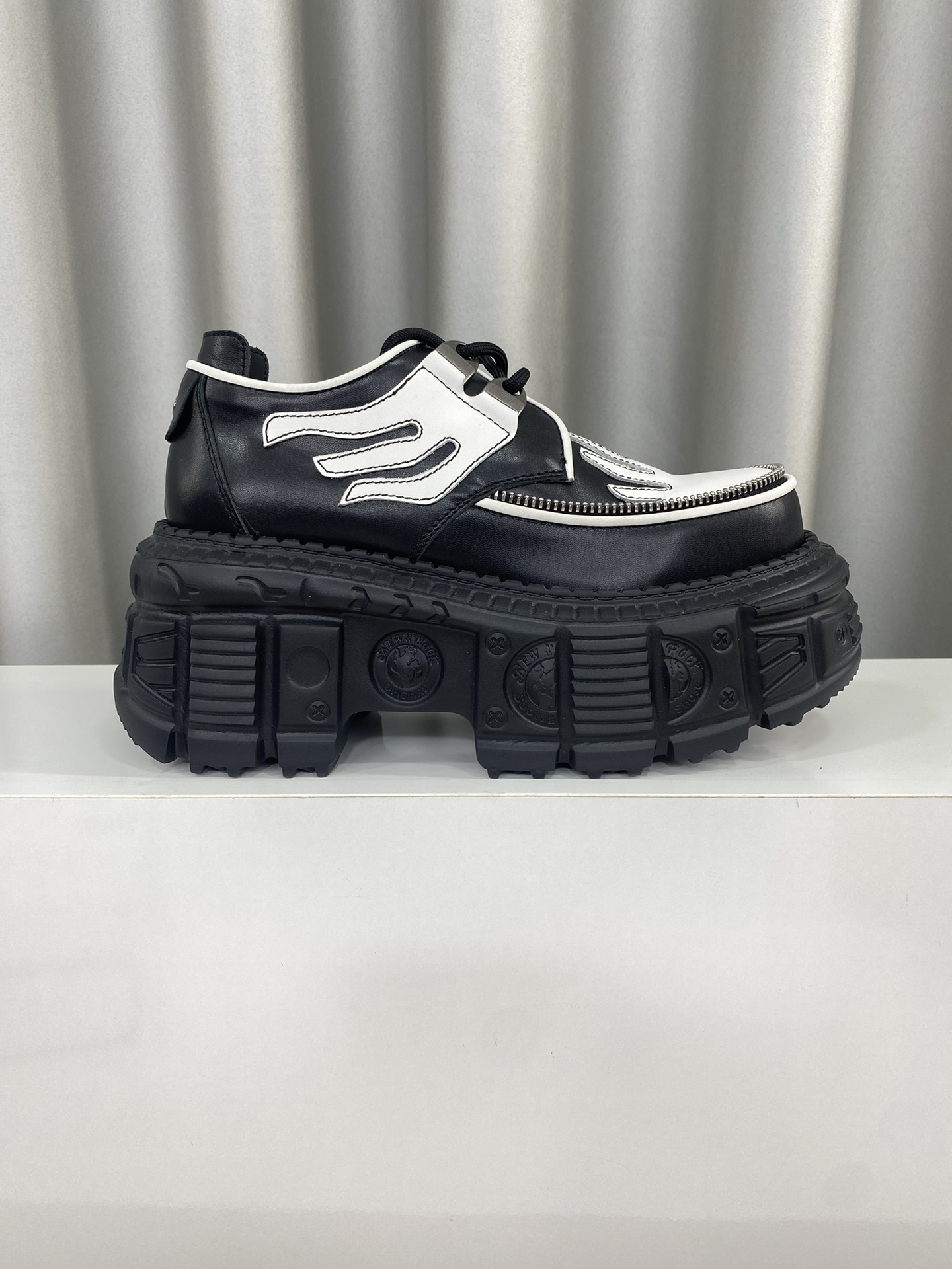 Calvin Klein Male Basic Shoes