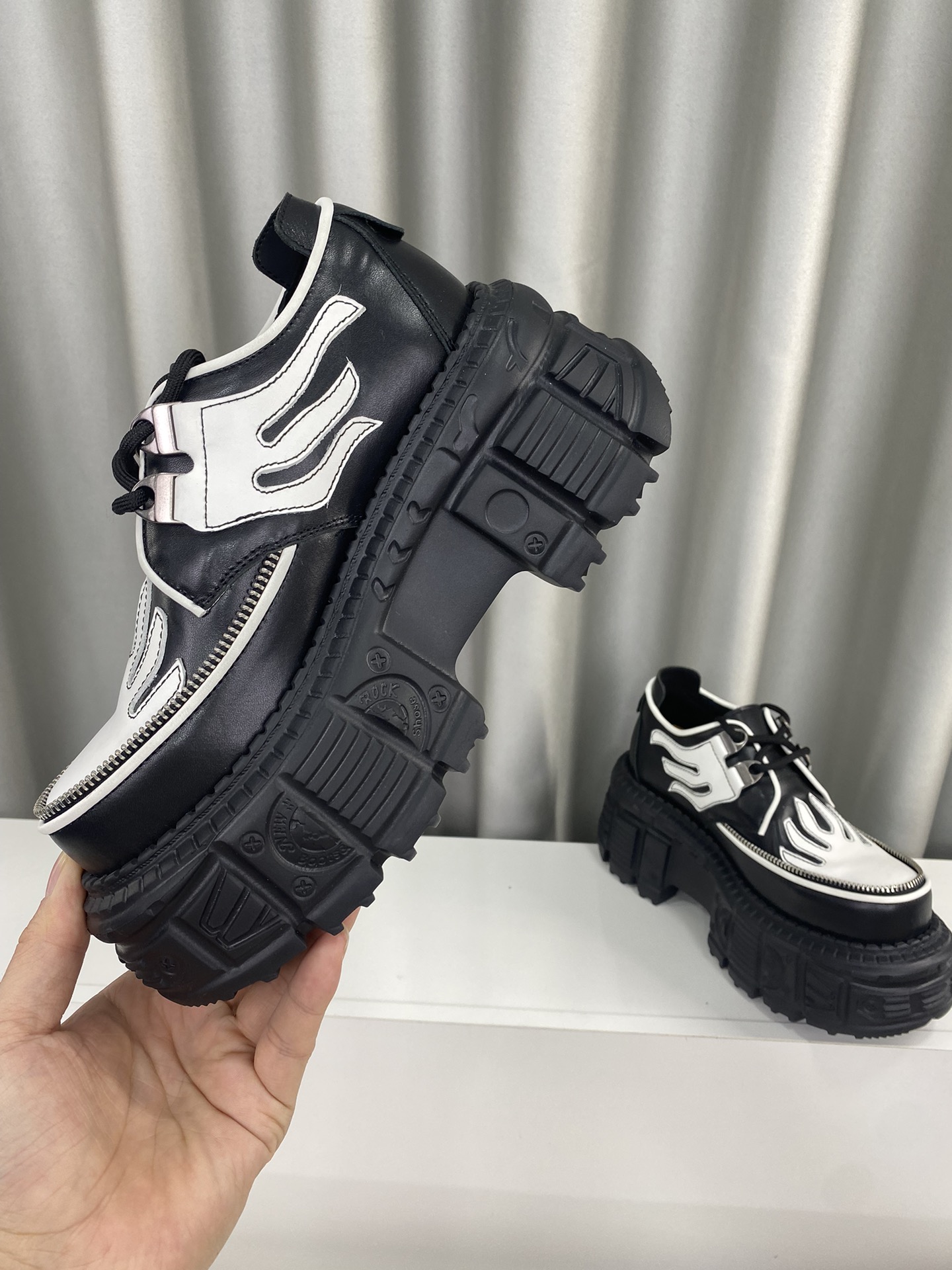 Calvin Klein Male Basic Shoes