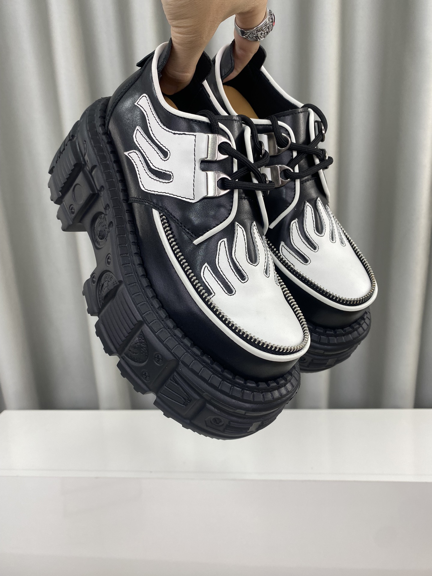 Calvin Klein Male Basic Shoes