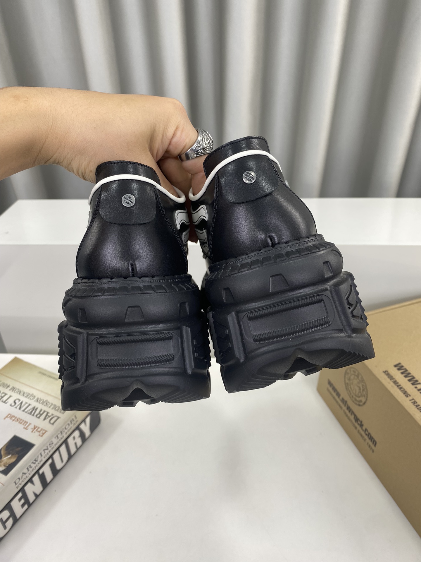 Calvin Klein Male Basic Shoes