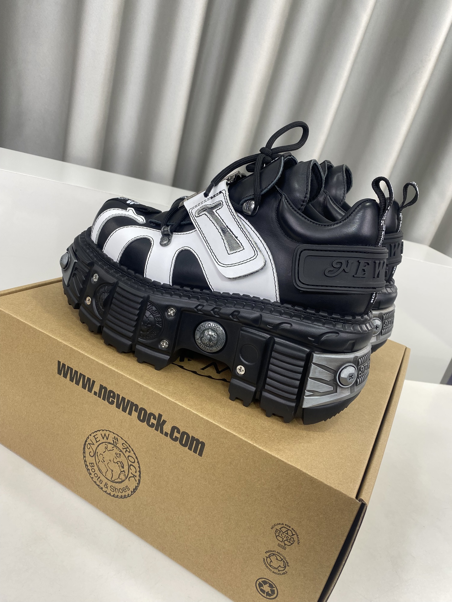 Calvin Klein Male Basic Shoes