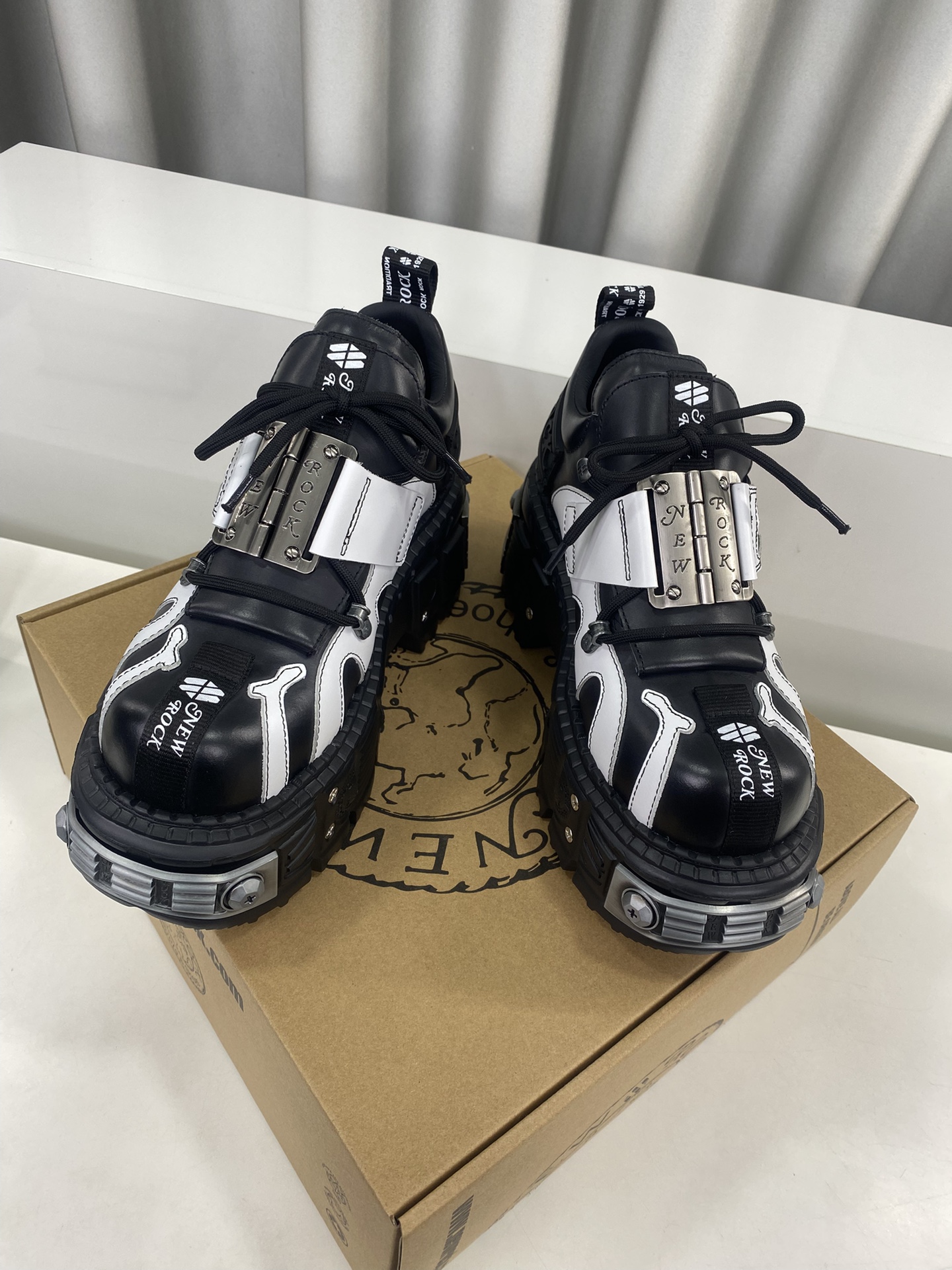 Calvin Klein Male Basic Shoes