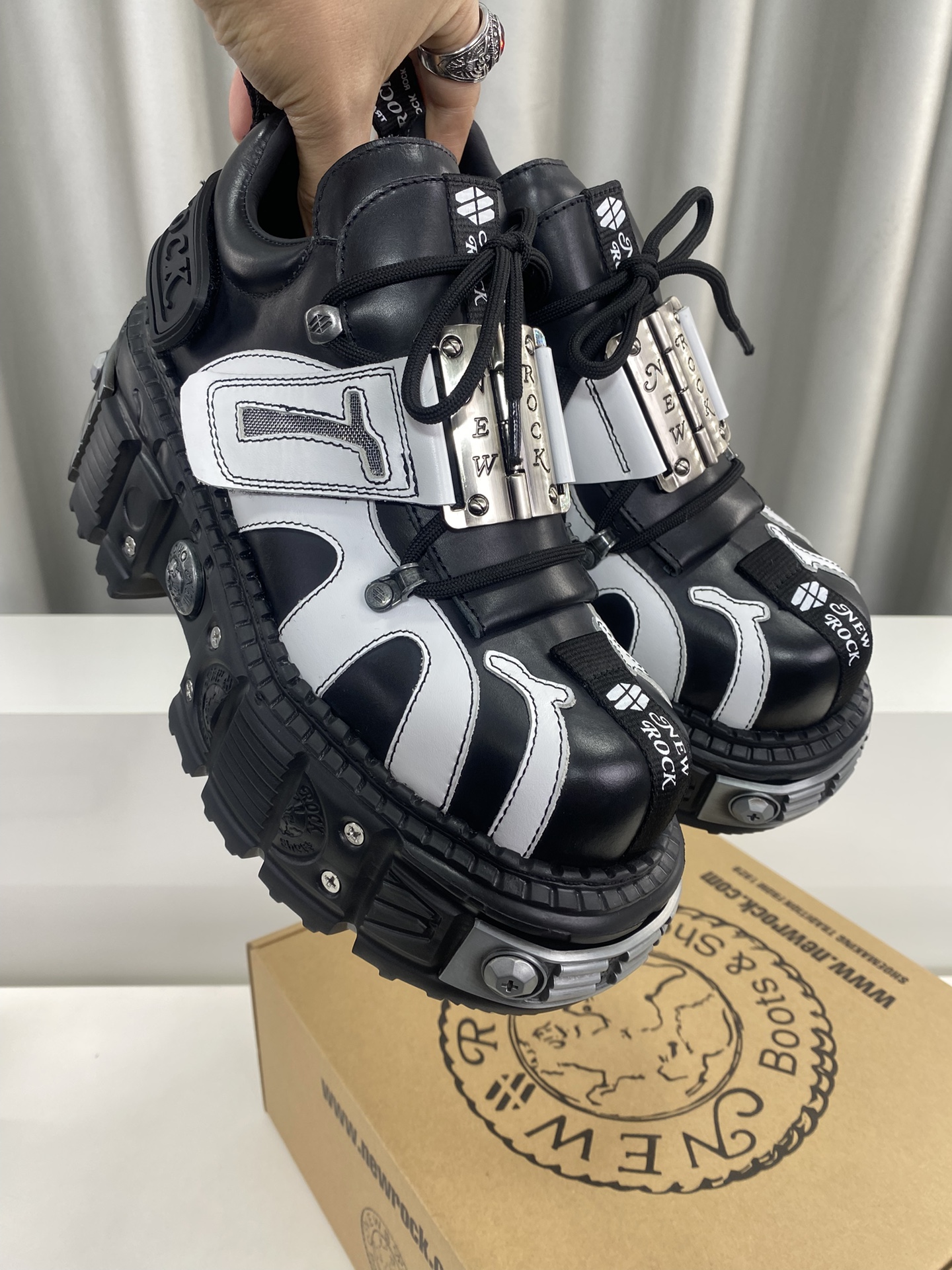 Calvin Klein Male Basic Shoes