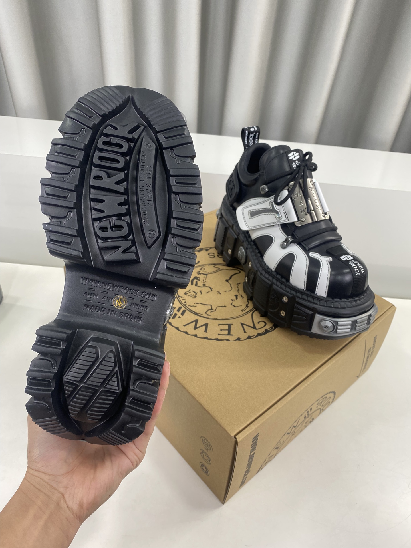 Calvin Klein Male Basic Shoes