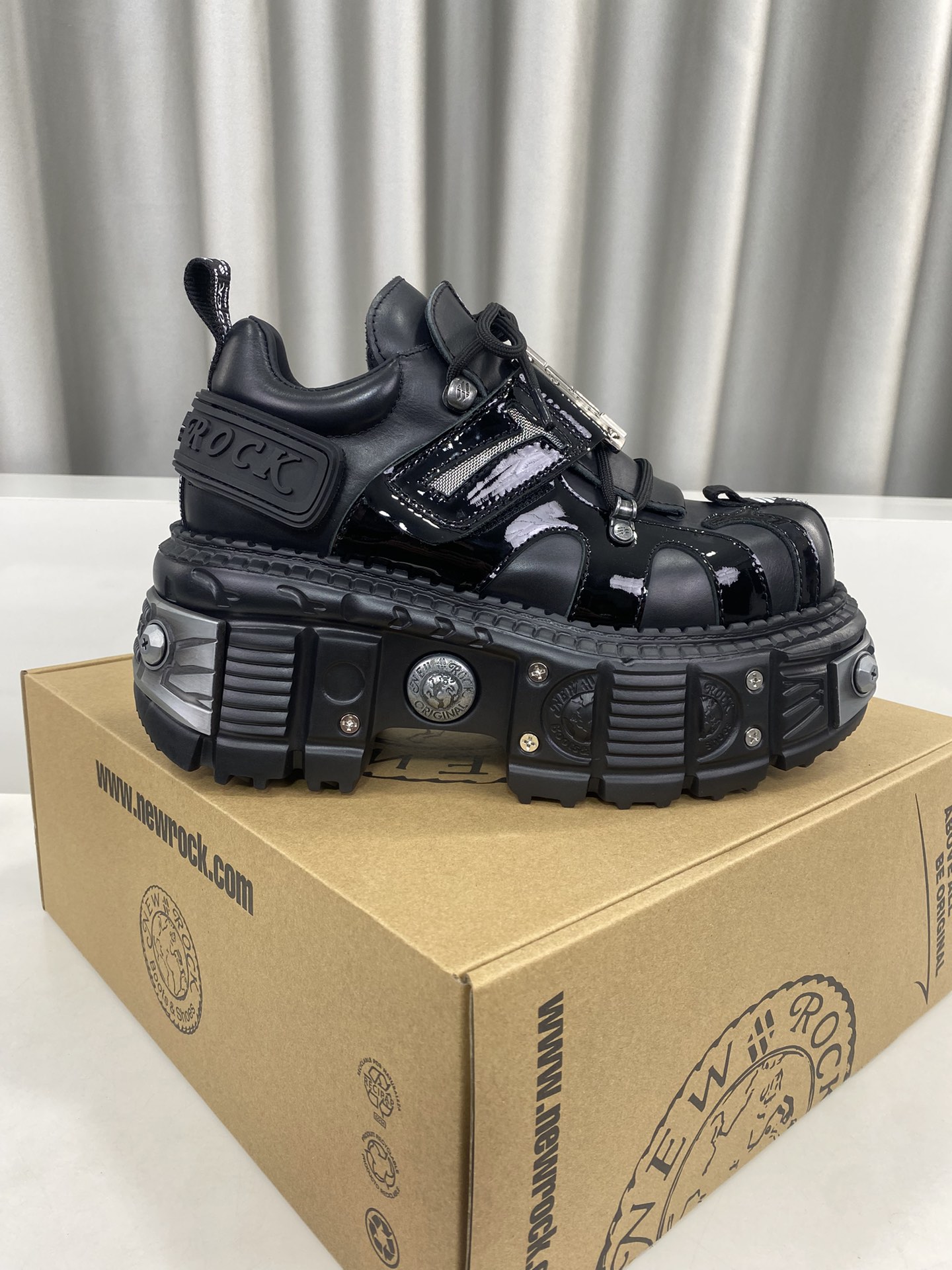 Calvin Klein Male Basic Shoes