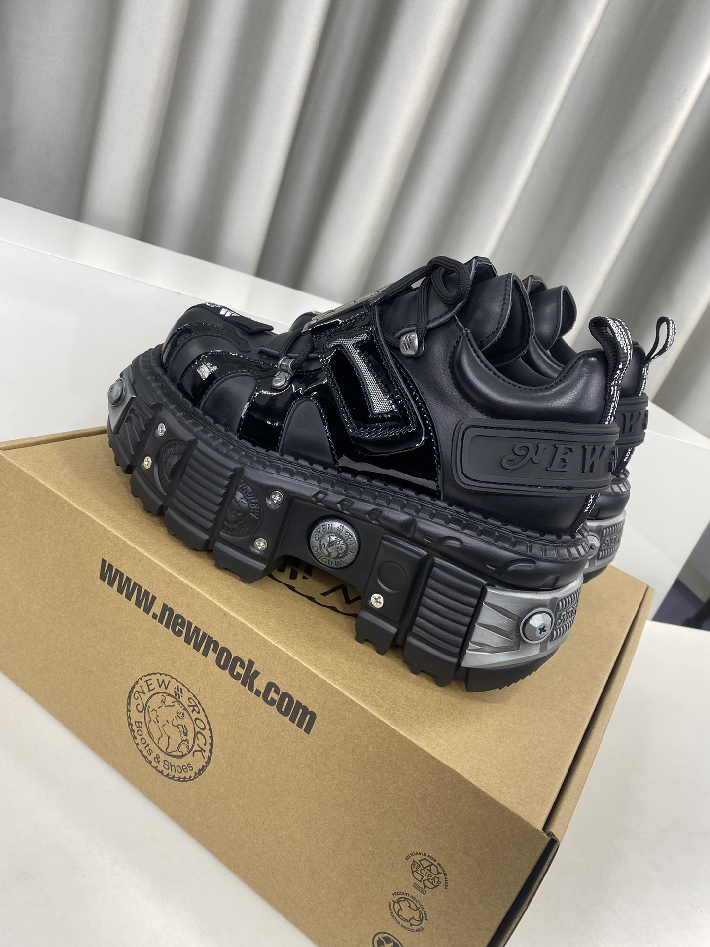 Calvin Klein Male Basic Shoes