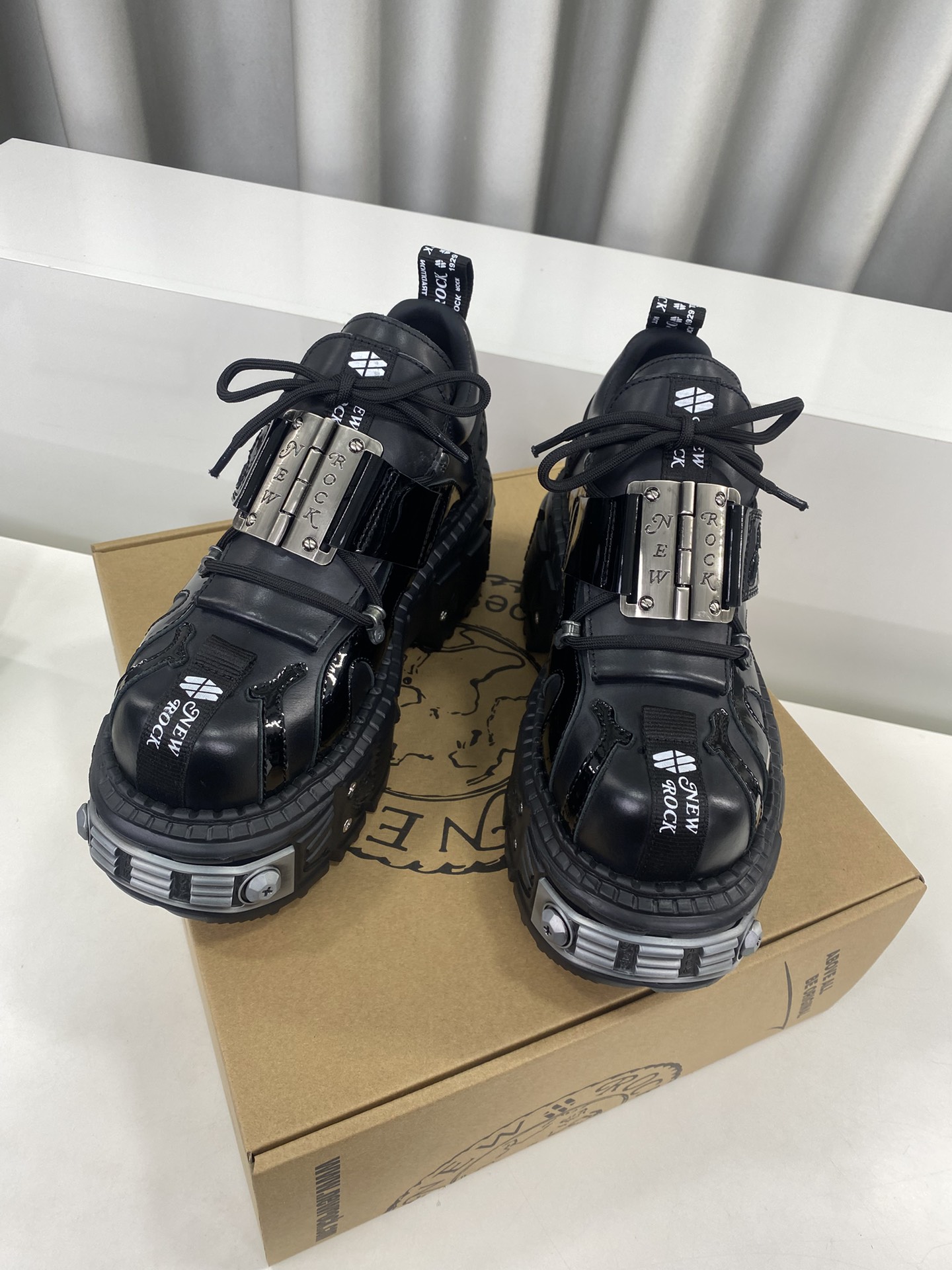 Calvin Klein Male Basic Shoes