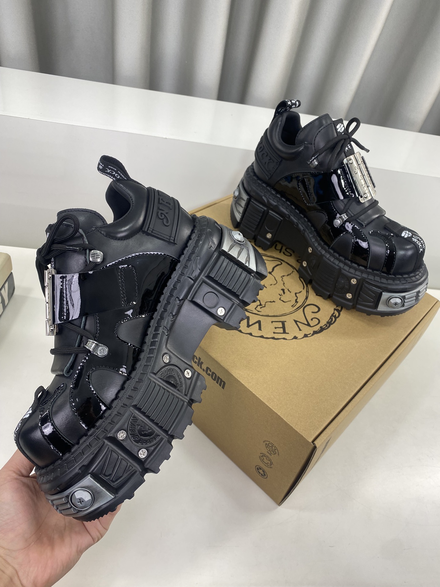 Calvin Klein Male Basic Shoes