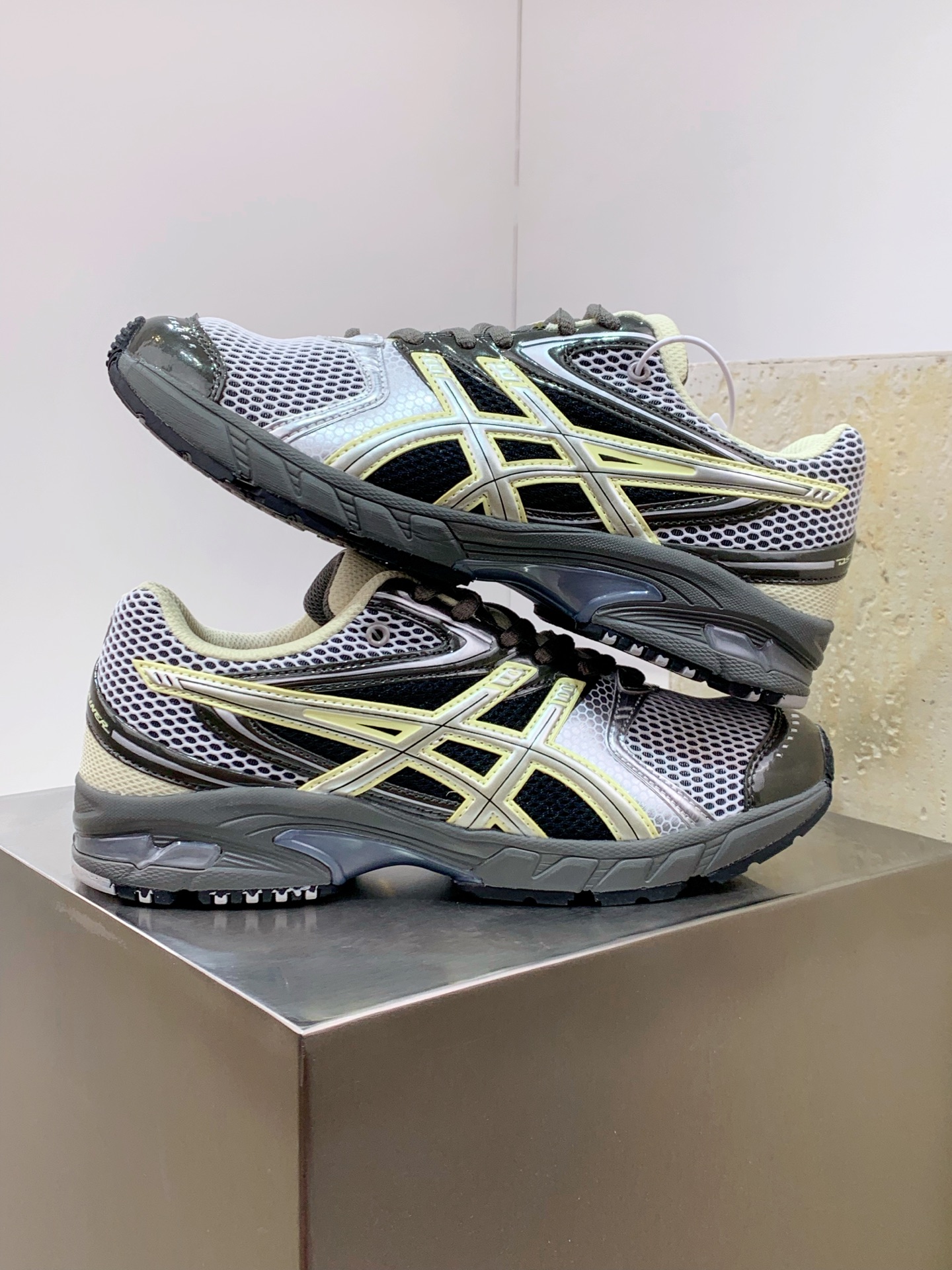 Asics Male Running Shoes Breathable L-s