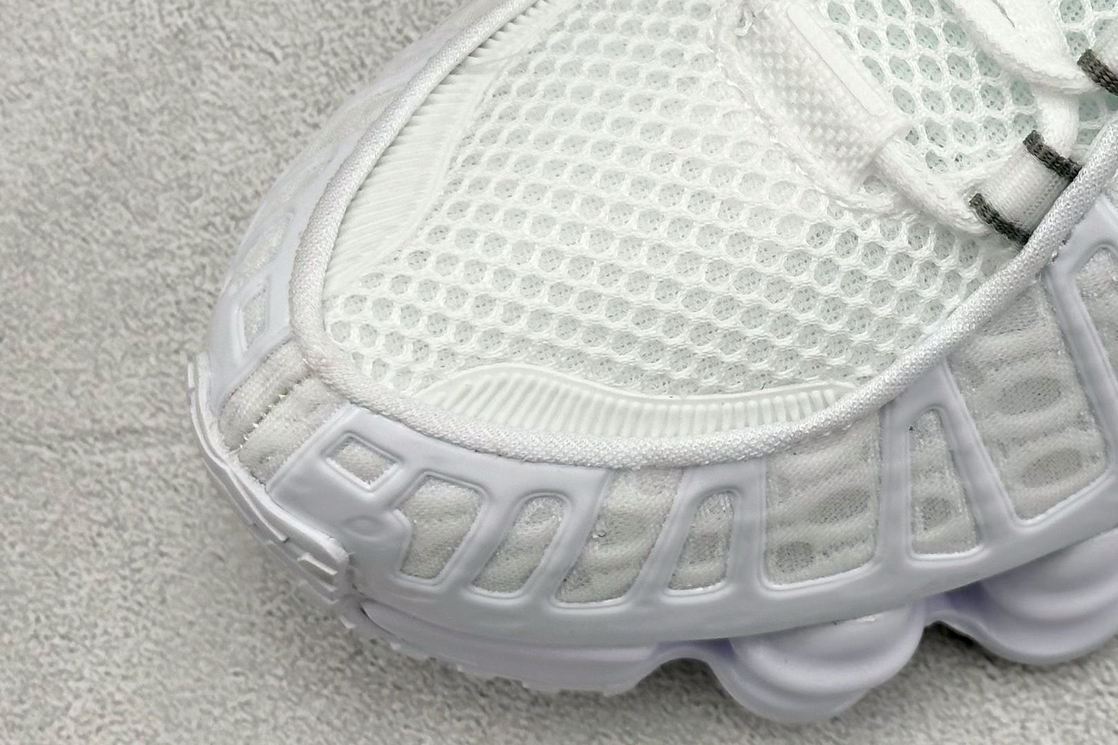 Nike Basic Shoes Gray L-s